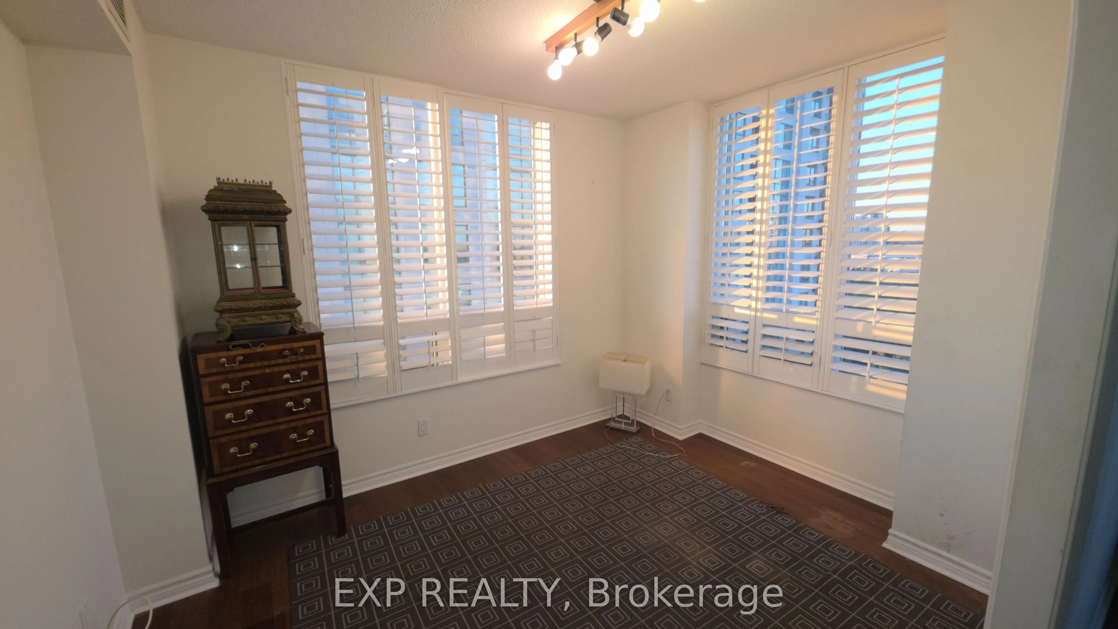 88 Promenade Circle, #1110