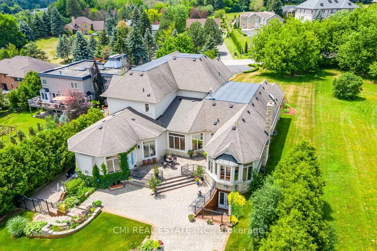 776 Woodland Acres Crescent