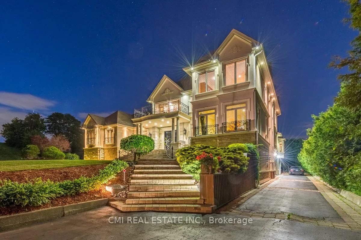 776 Woodland Acres Crescent