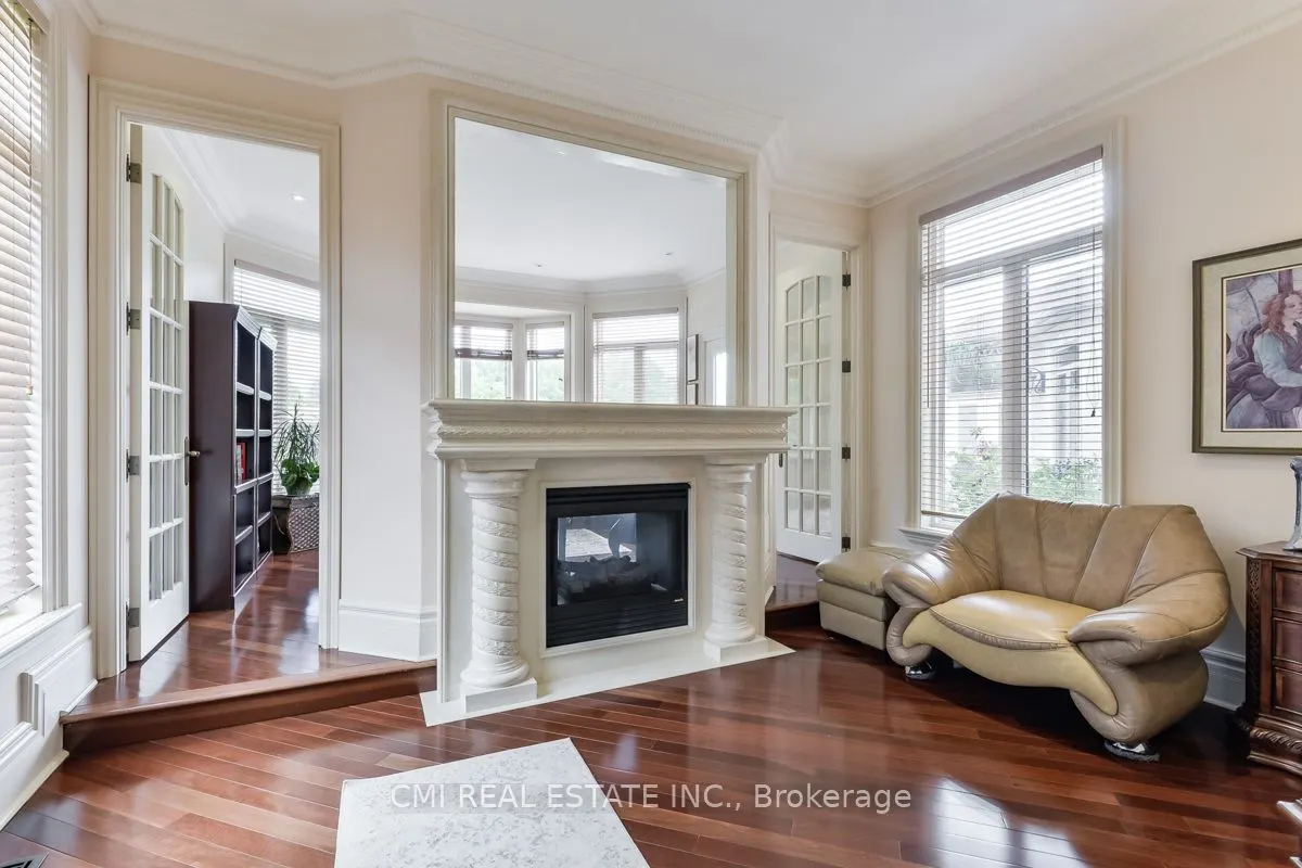 776 Woodland Acres Crescent