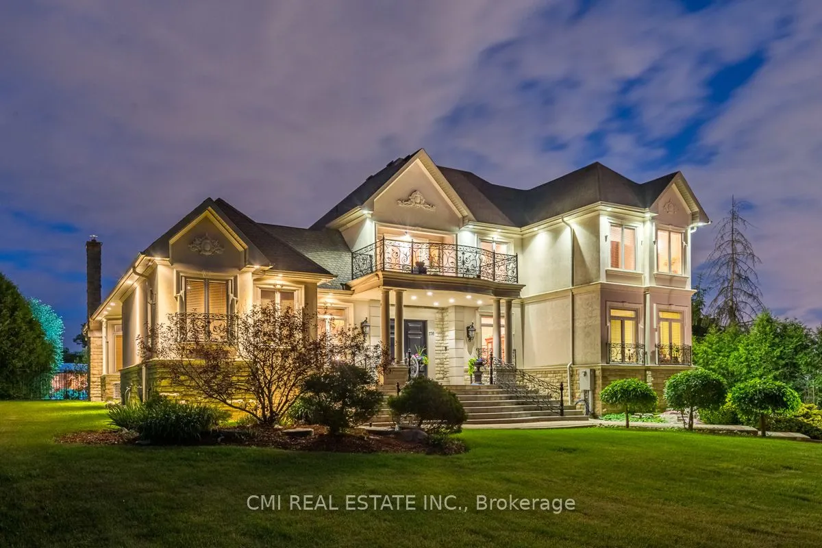 776 Woodland Acres Crescent