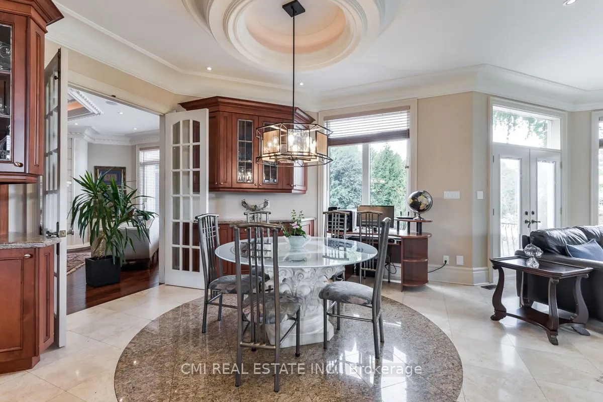 776 Woodland Acres Crescent