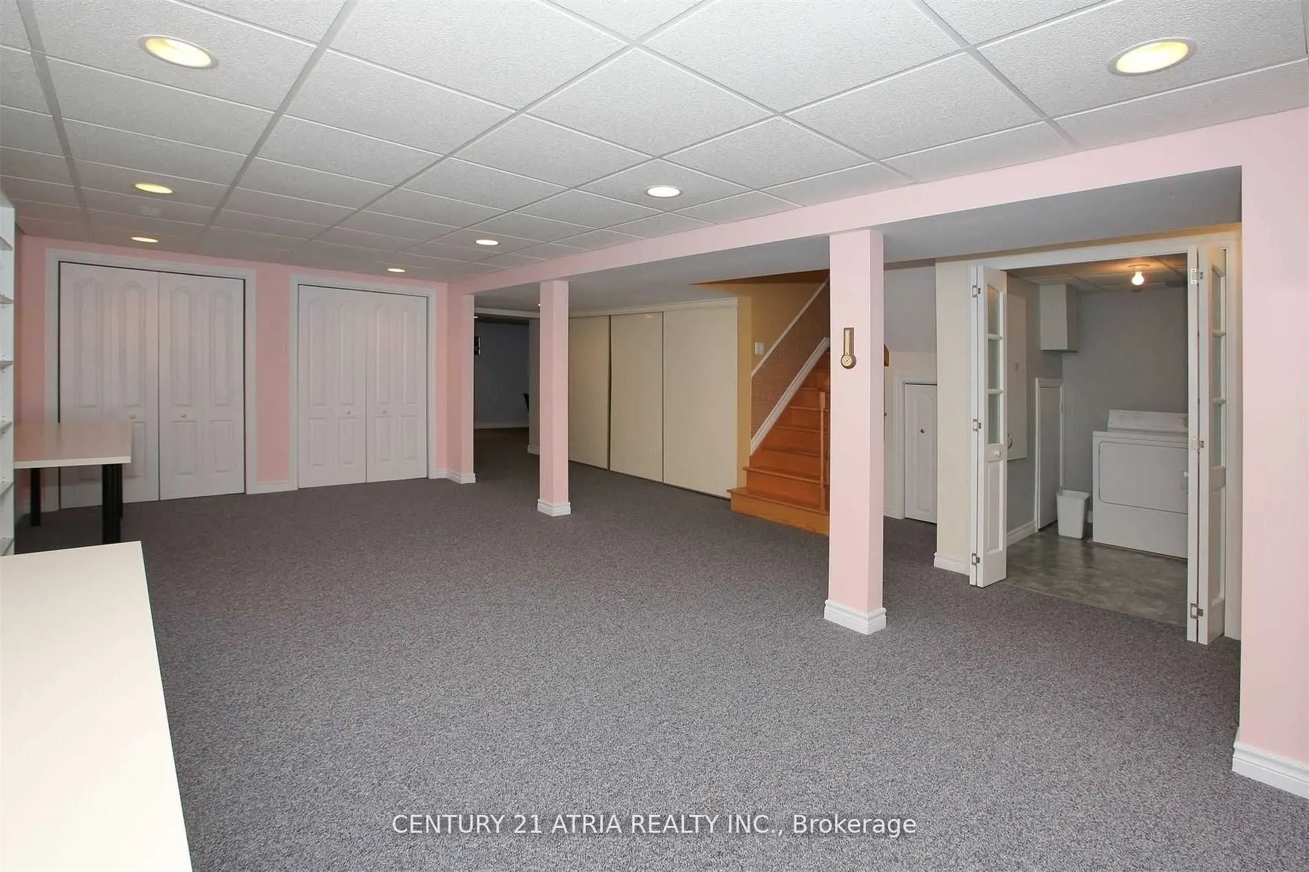 16 Brightbay Crescent