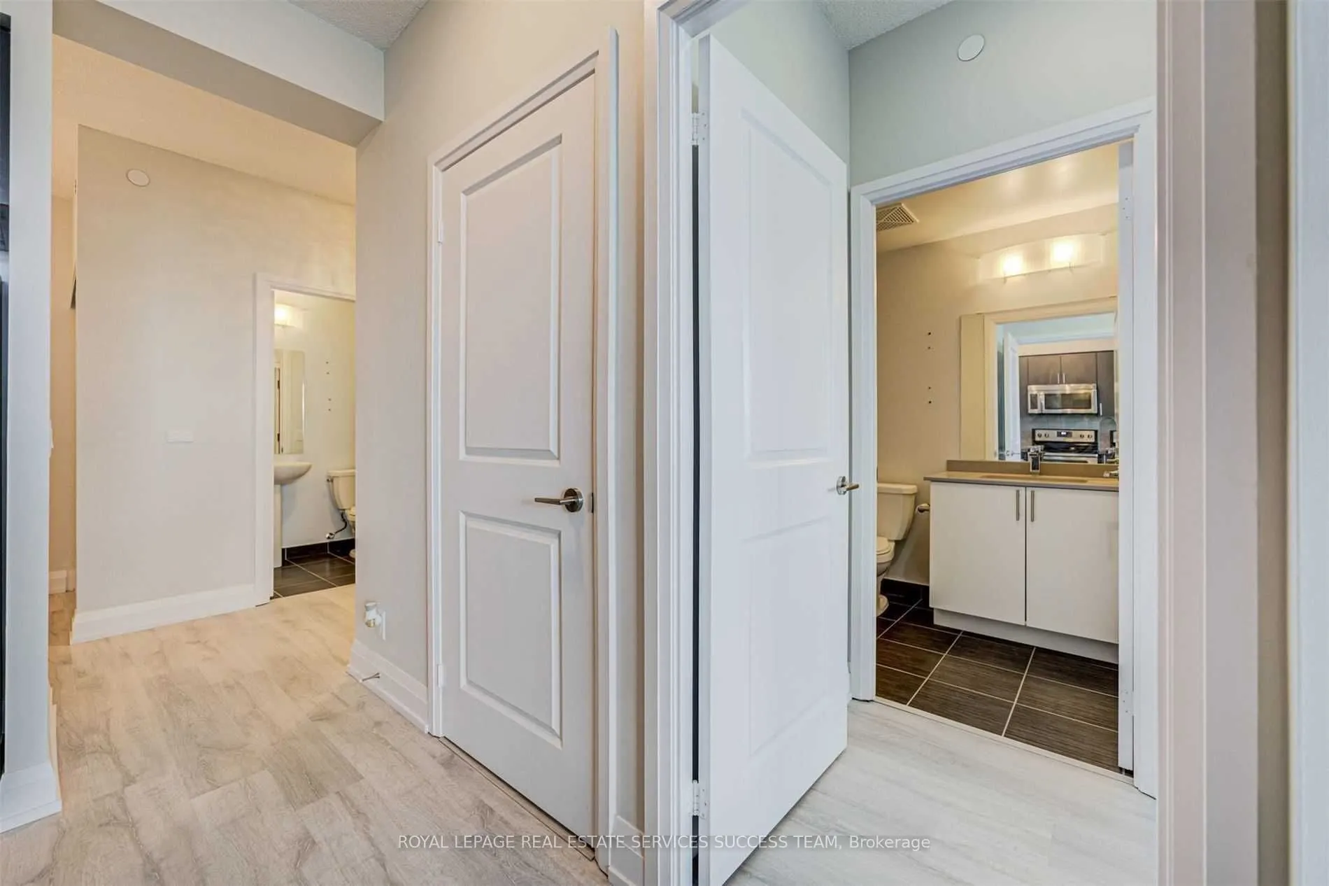 7890 Bathurst Street, #2002