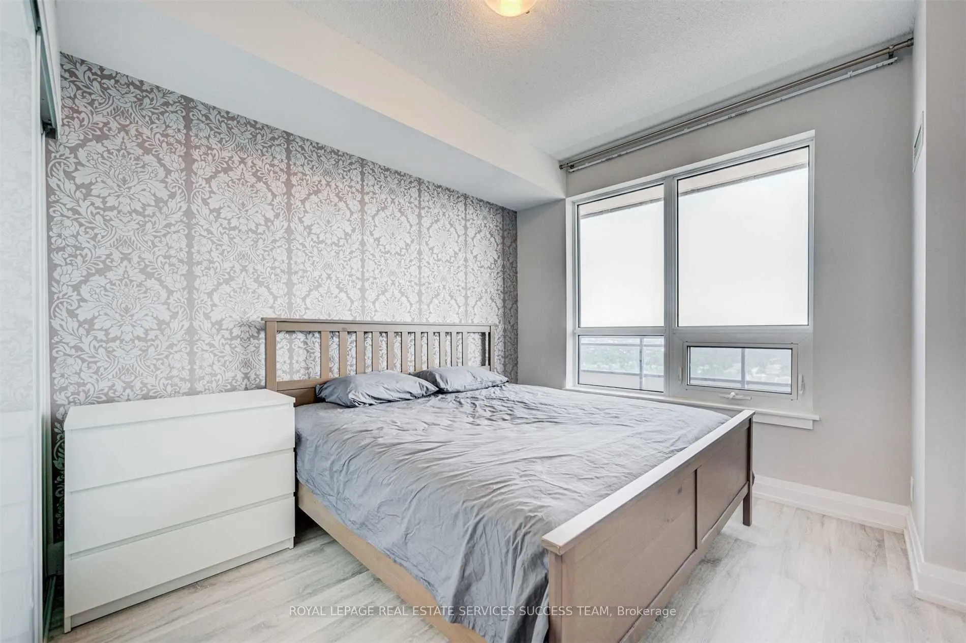 7890 Bathurst Street, #2002