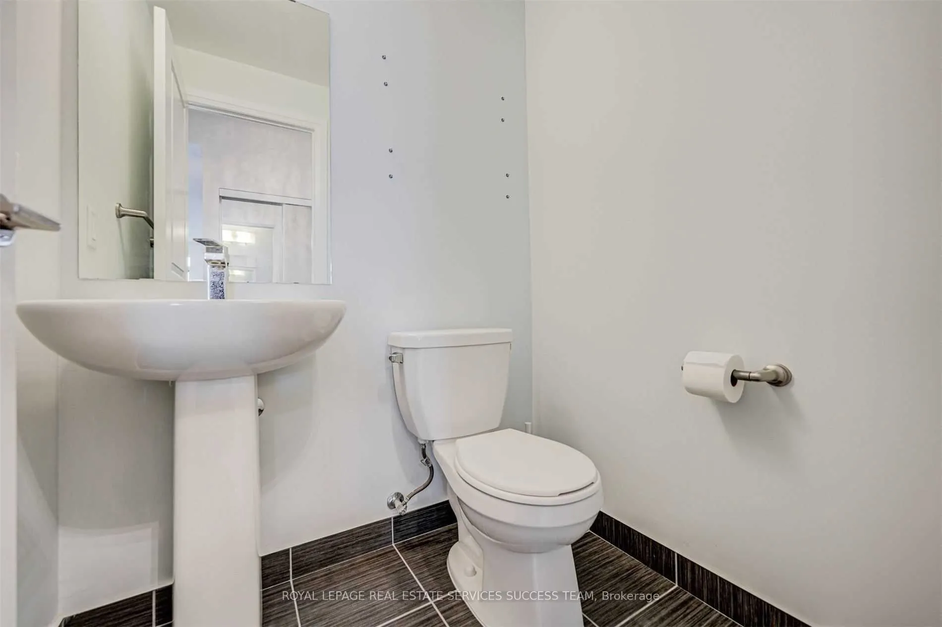 7890 Bathurst Street, #2002