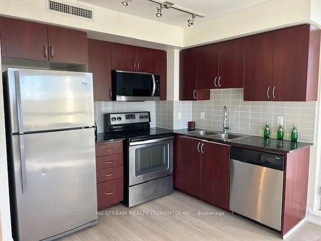 370 Highway 7 E, #721