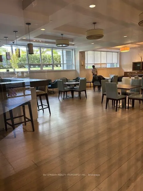 370 Highway 7 E, #721