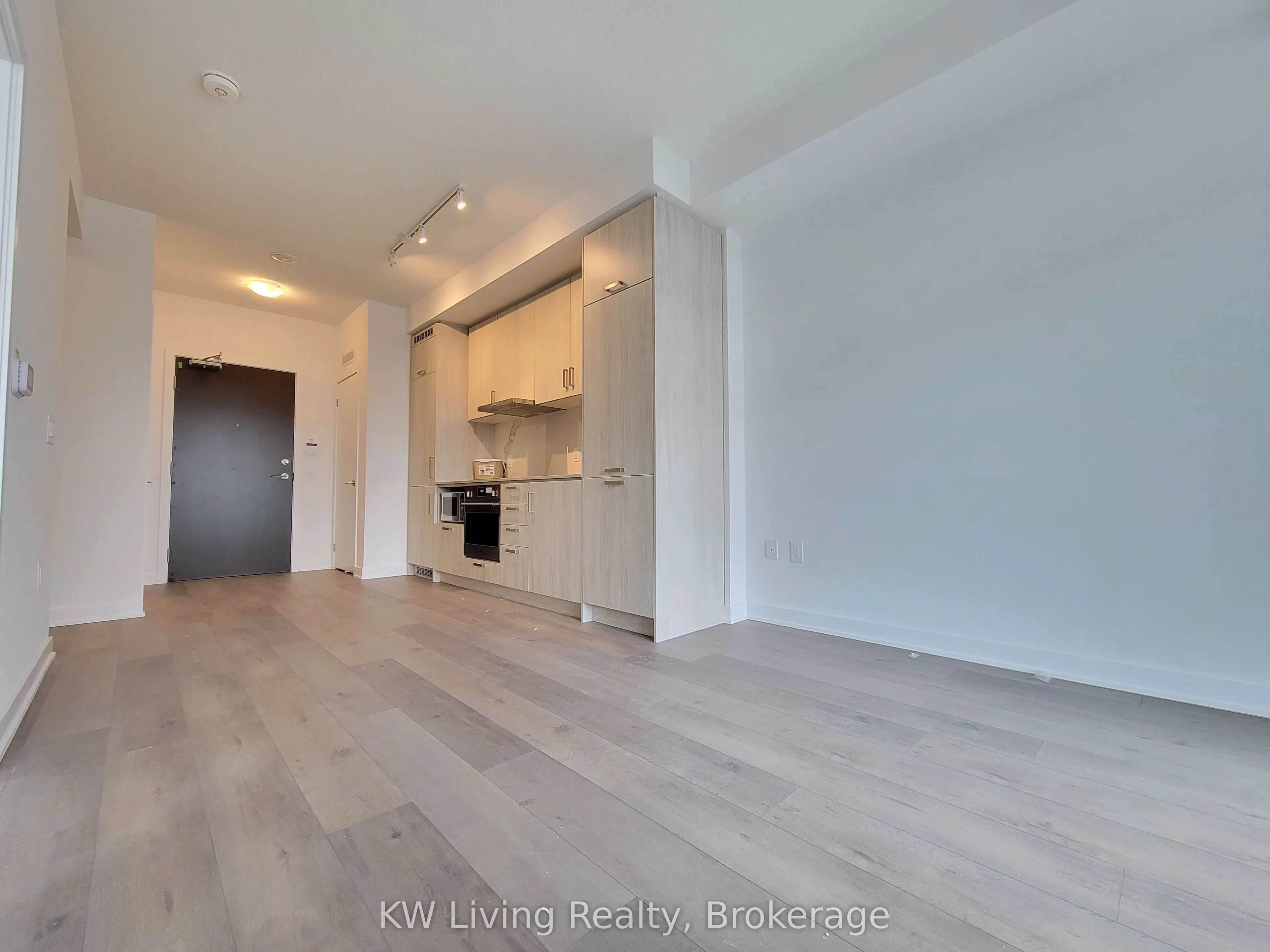 60 Honeycrisp Crescent, #1512