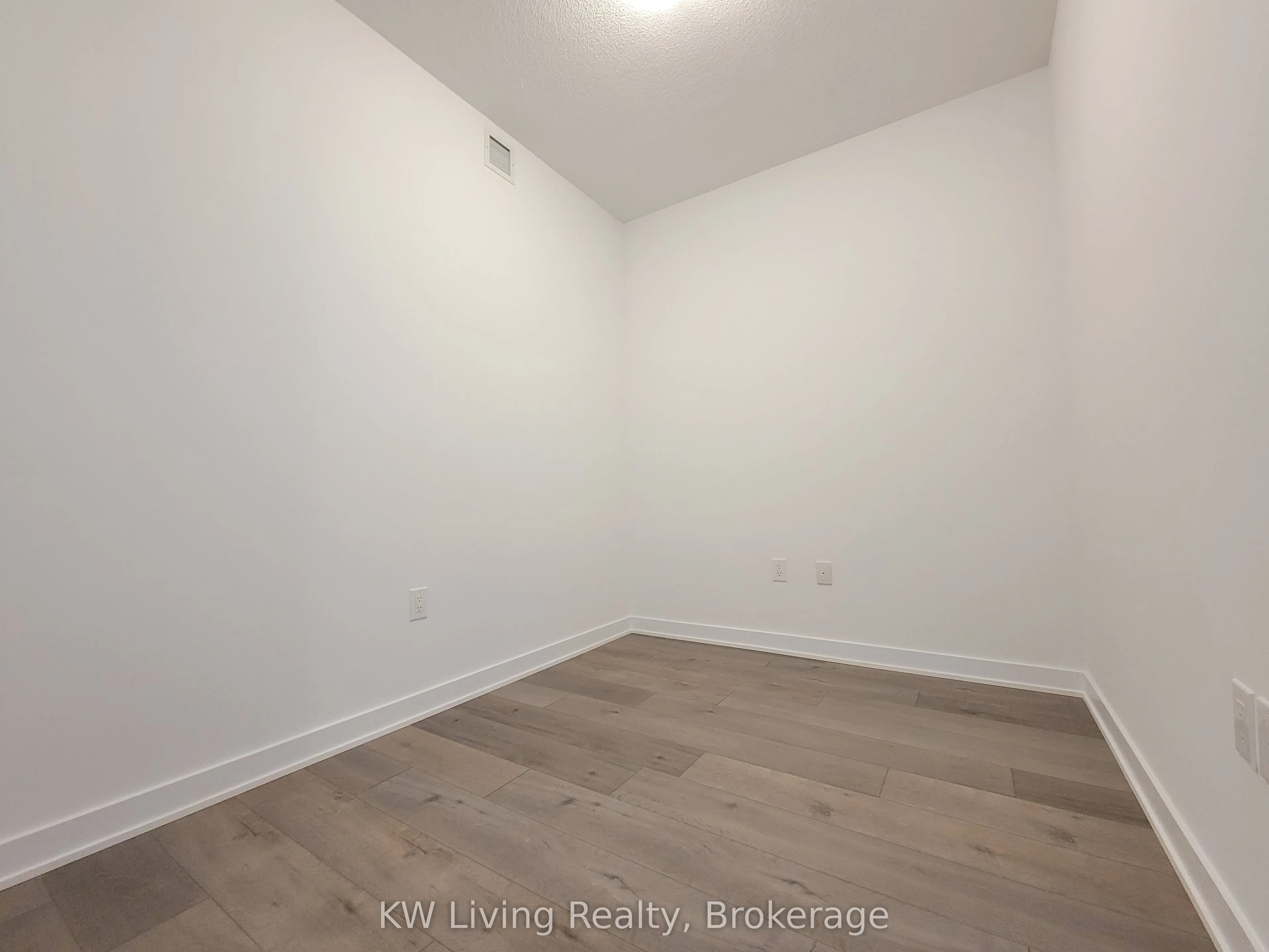 60 Honeycrisp Crescent, #1512