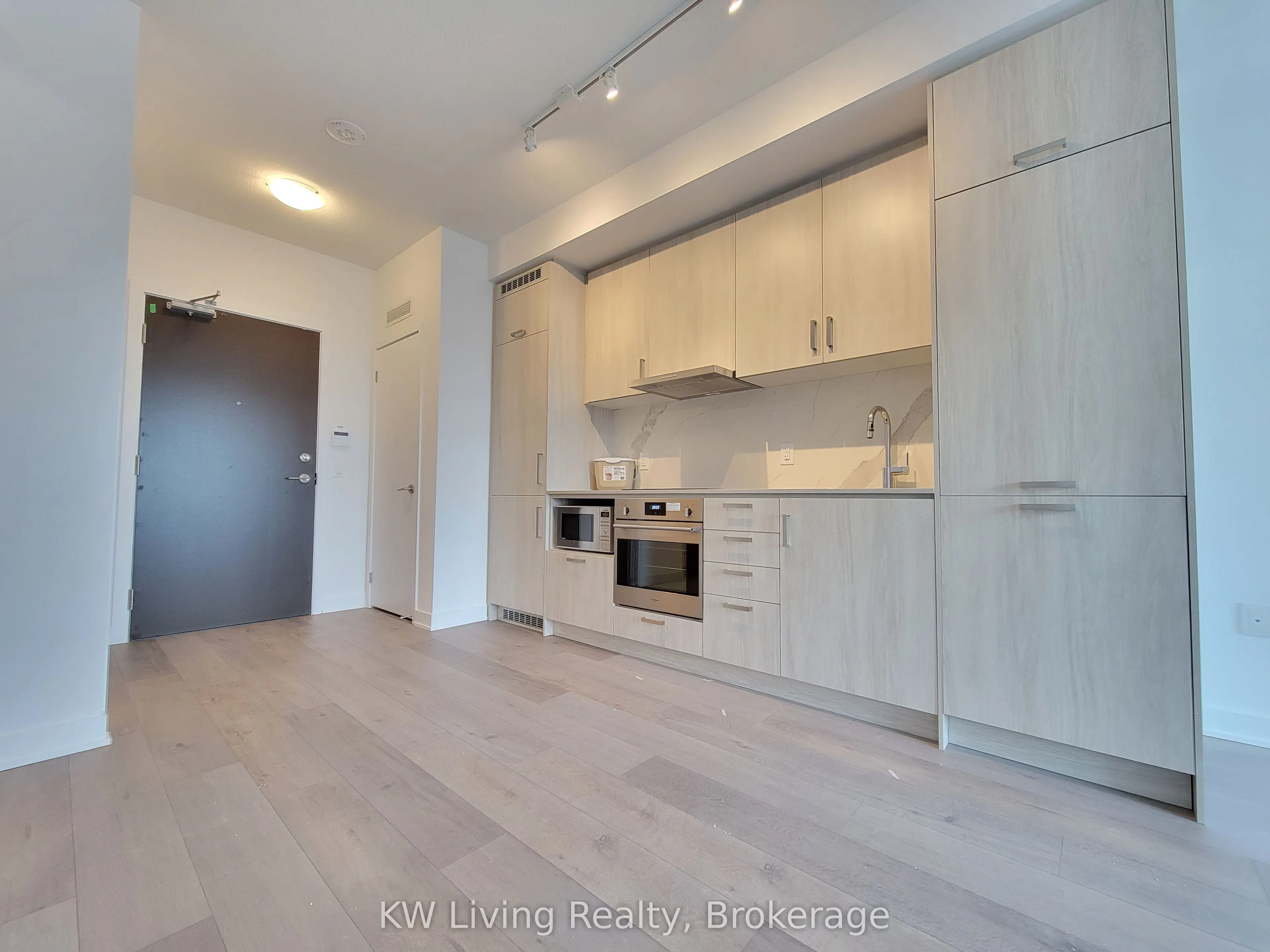 60 Honeycrisp Crescent, #1512