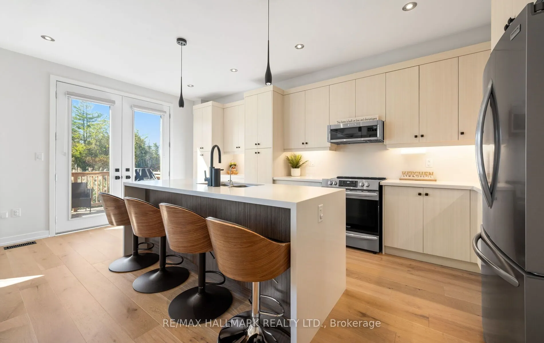 155 Stevenson Crescent