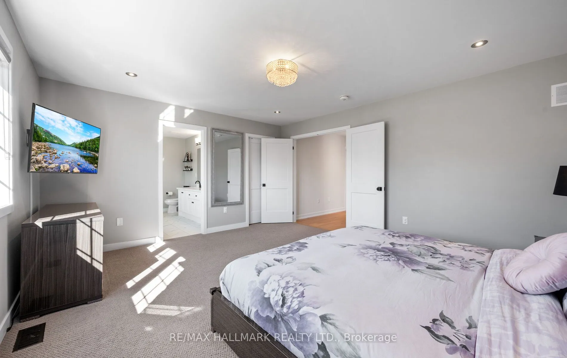 155 Stevenson Crescent