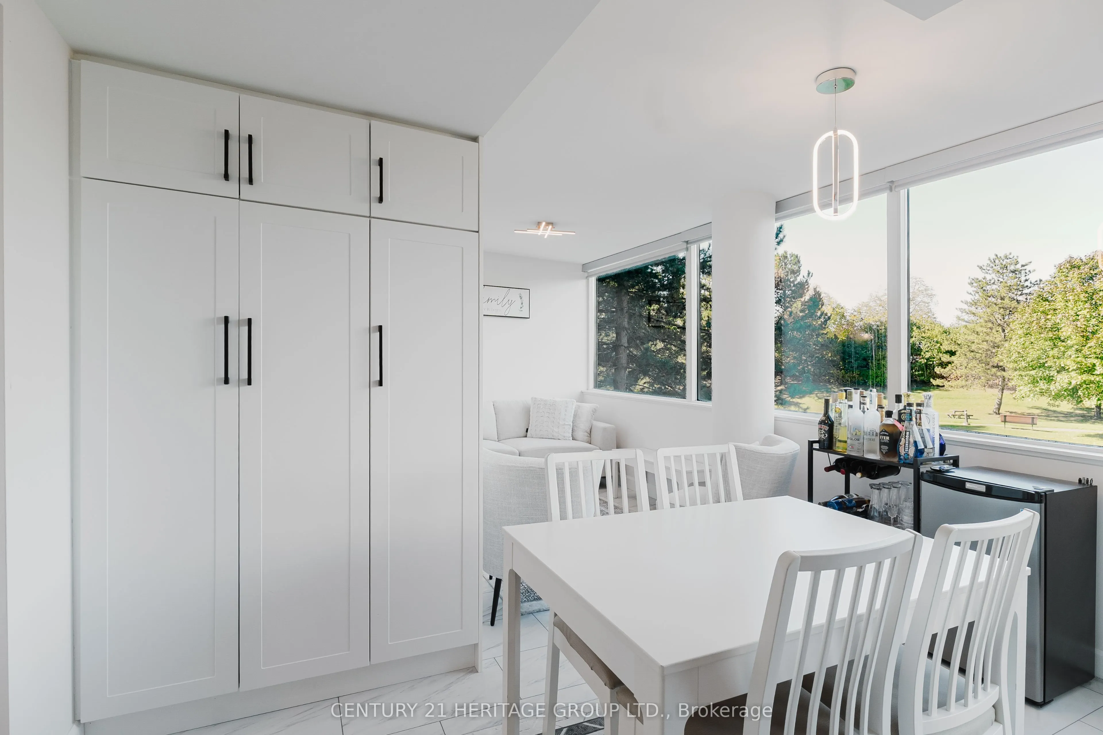 40 Harding Blvd Boulevard W, #203