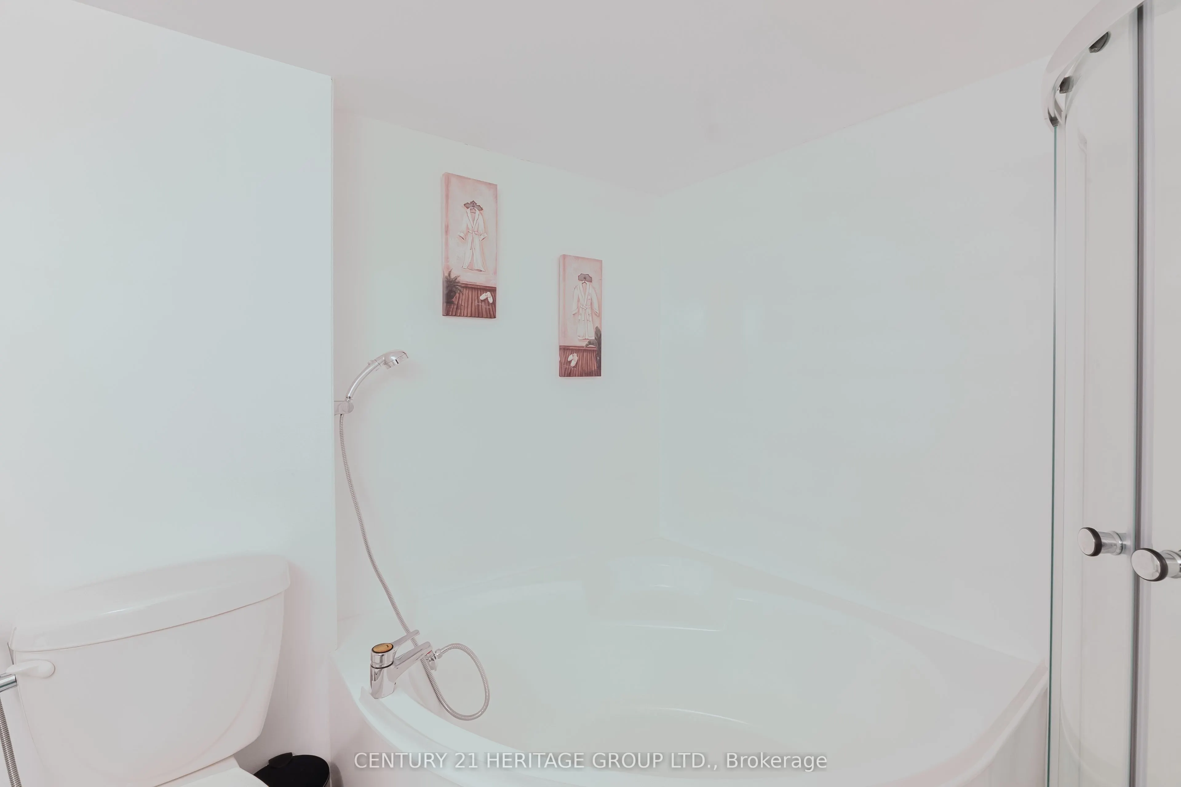 40 Harding Blvd Boulevard W, #203