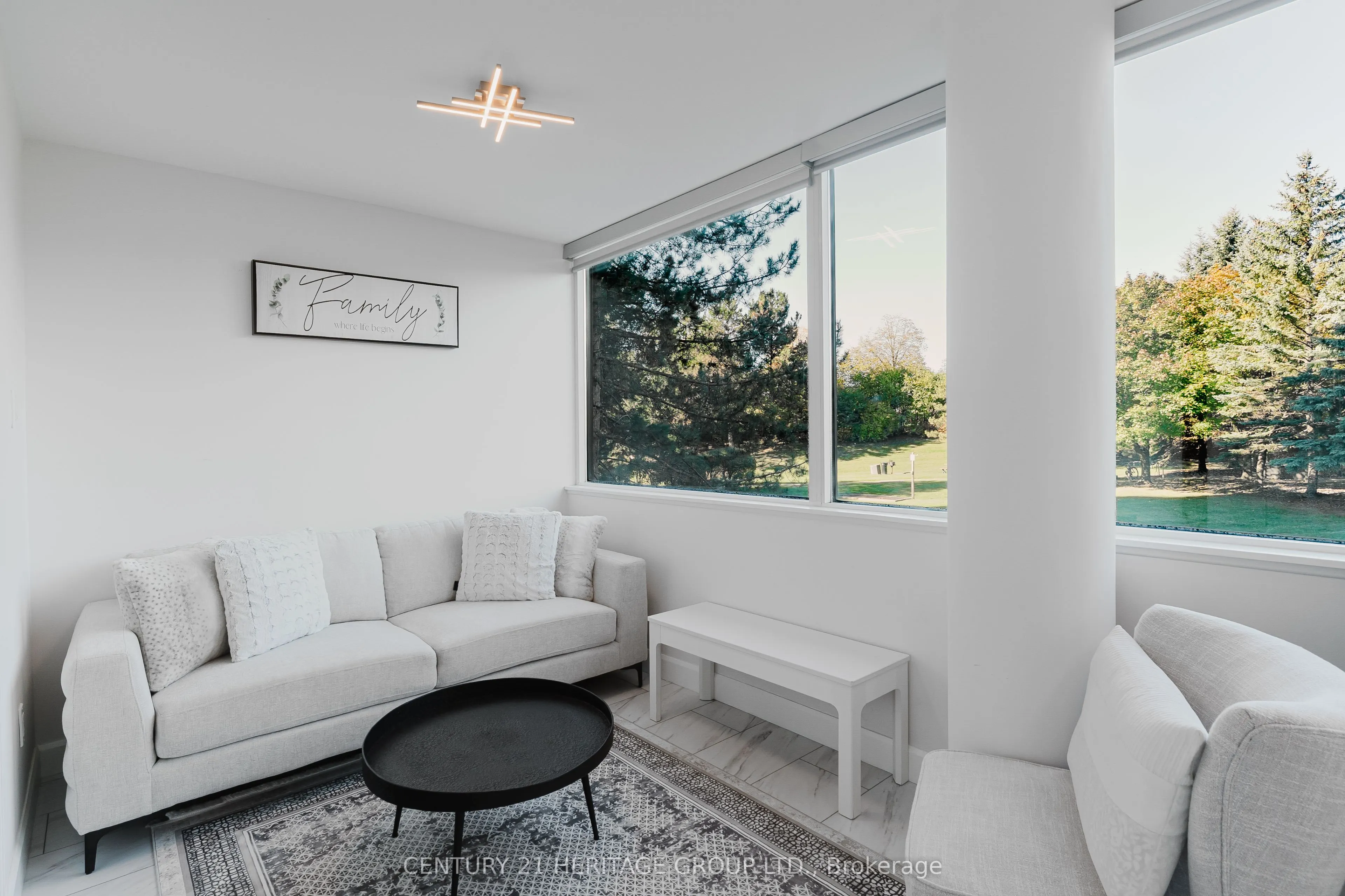 40 Harding Blvd Boulevard W, #203