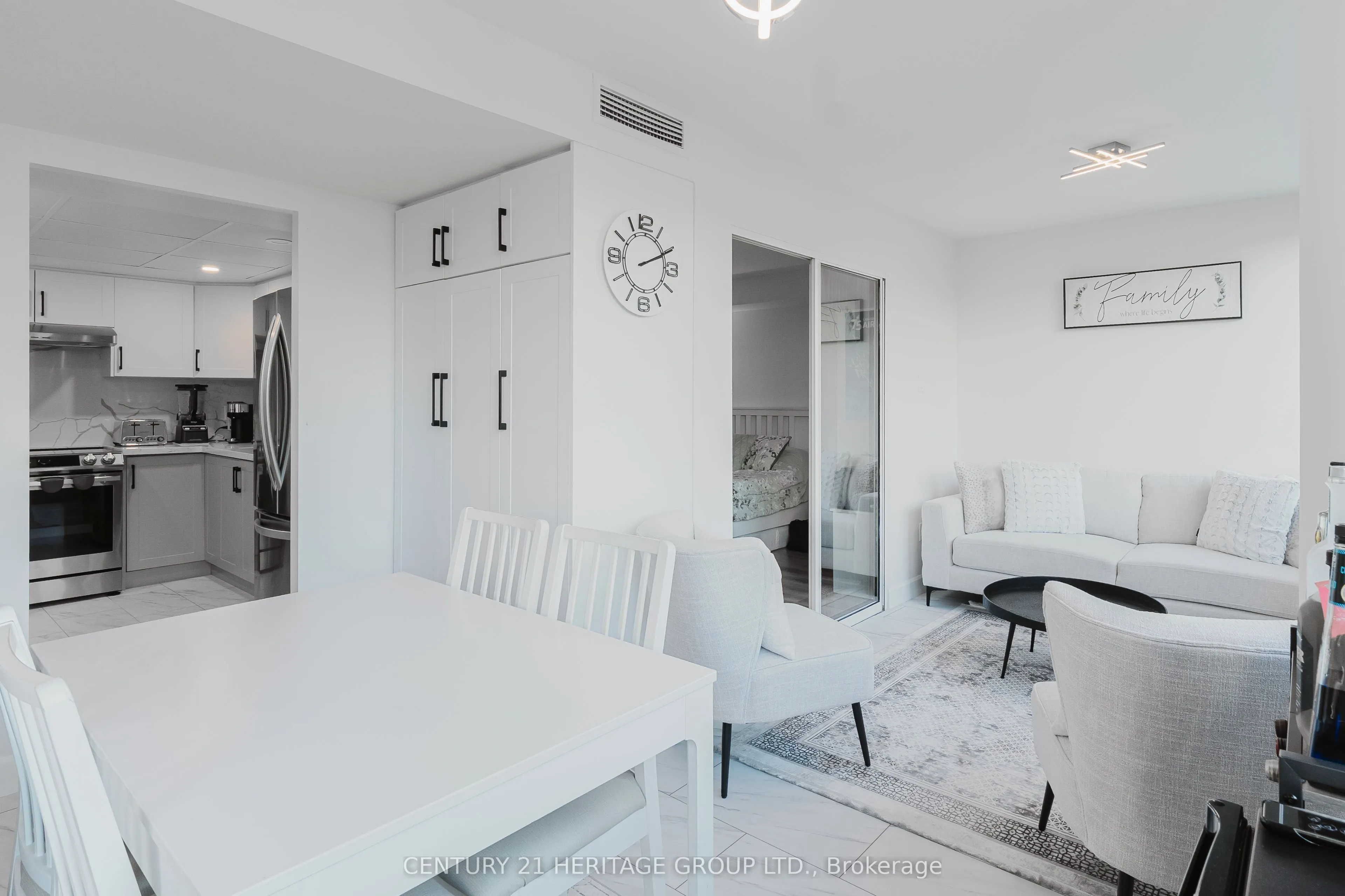 40 Harding Blvd Boulevard W, #203