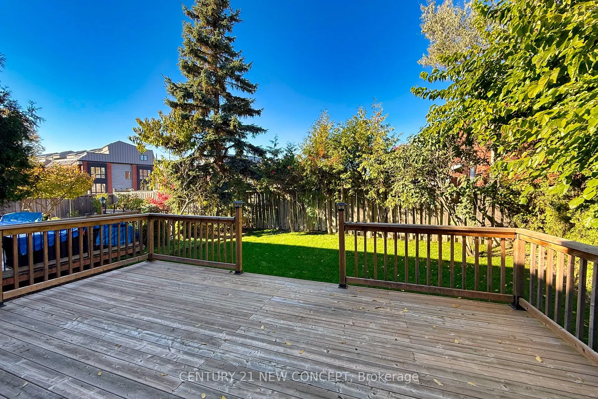 148 Edmund Seager Drive N