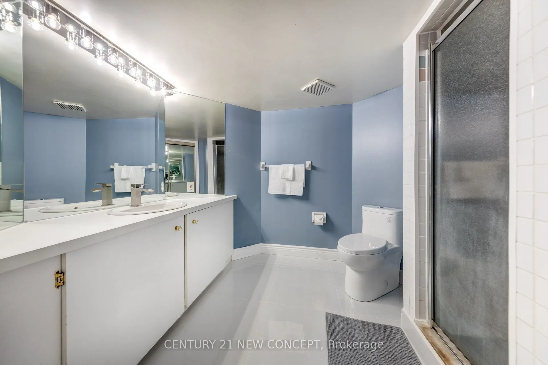 148 Edmund Seager Drive N