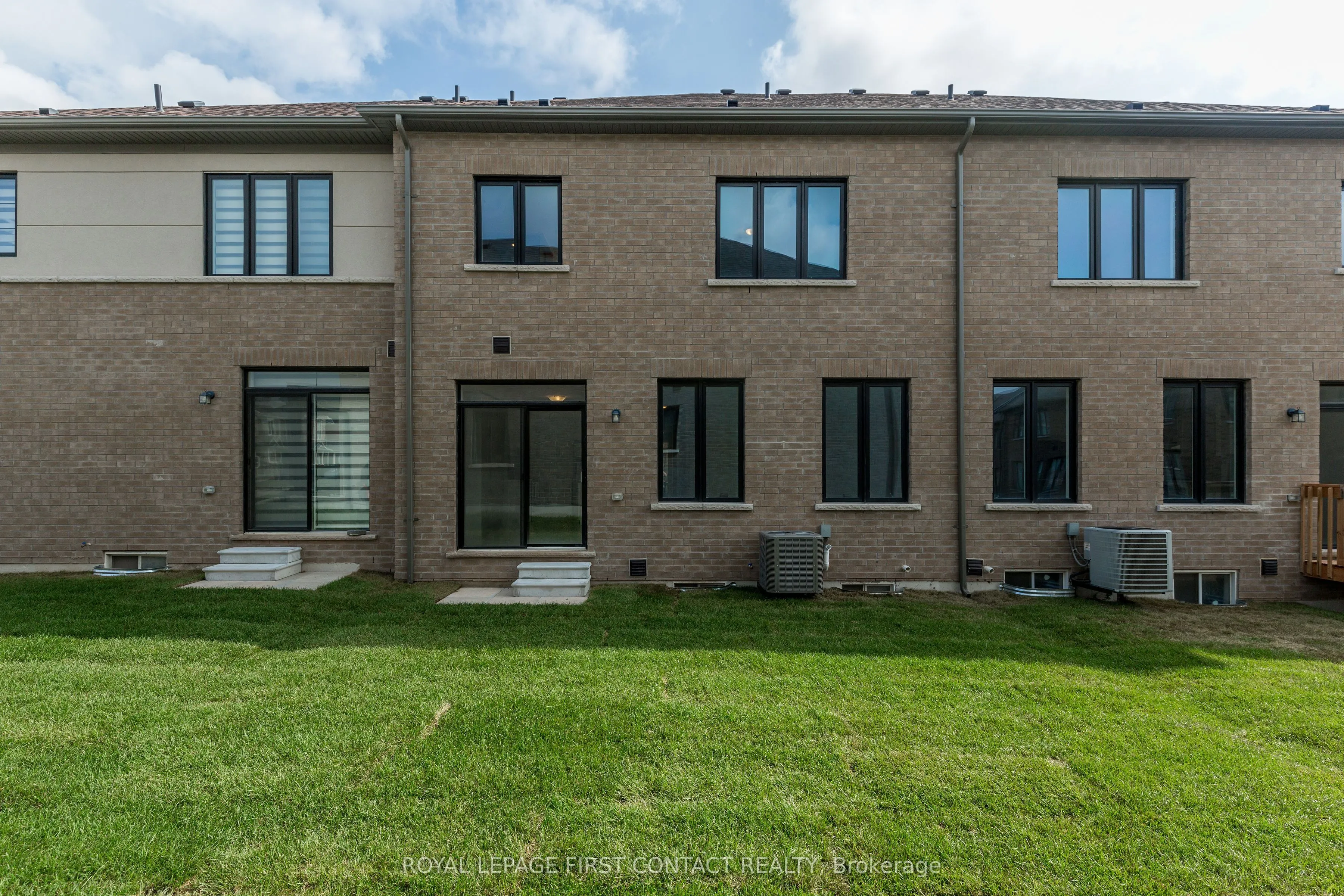 86 Kenneth Rogers Crescent