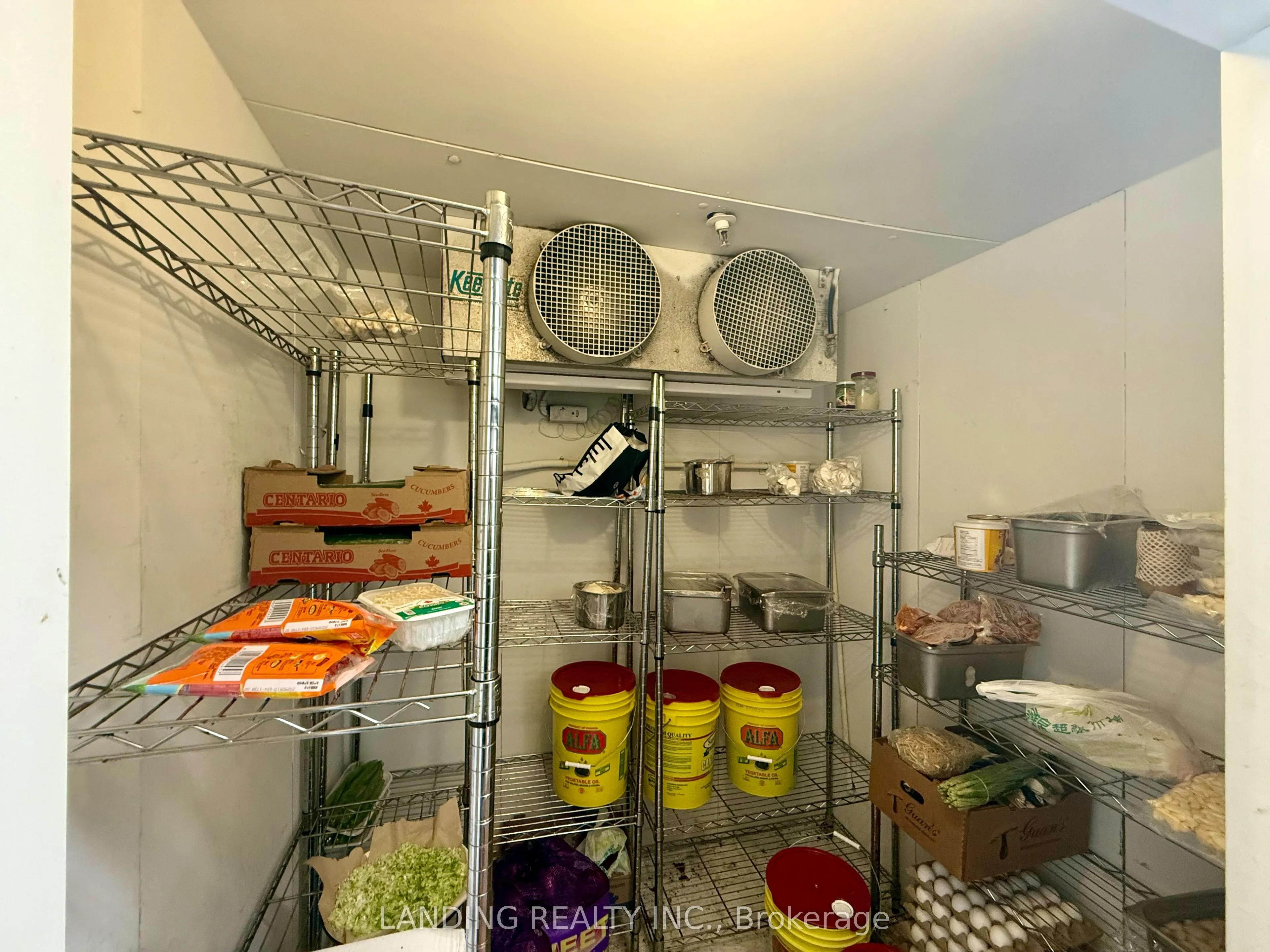 350 Highway 7 E, #104-105