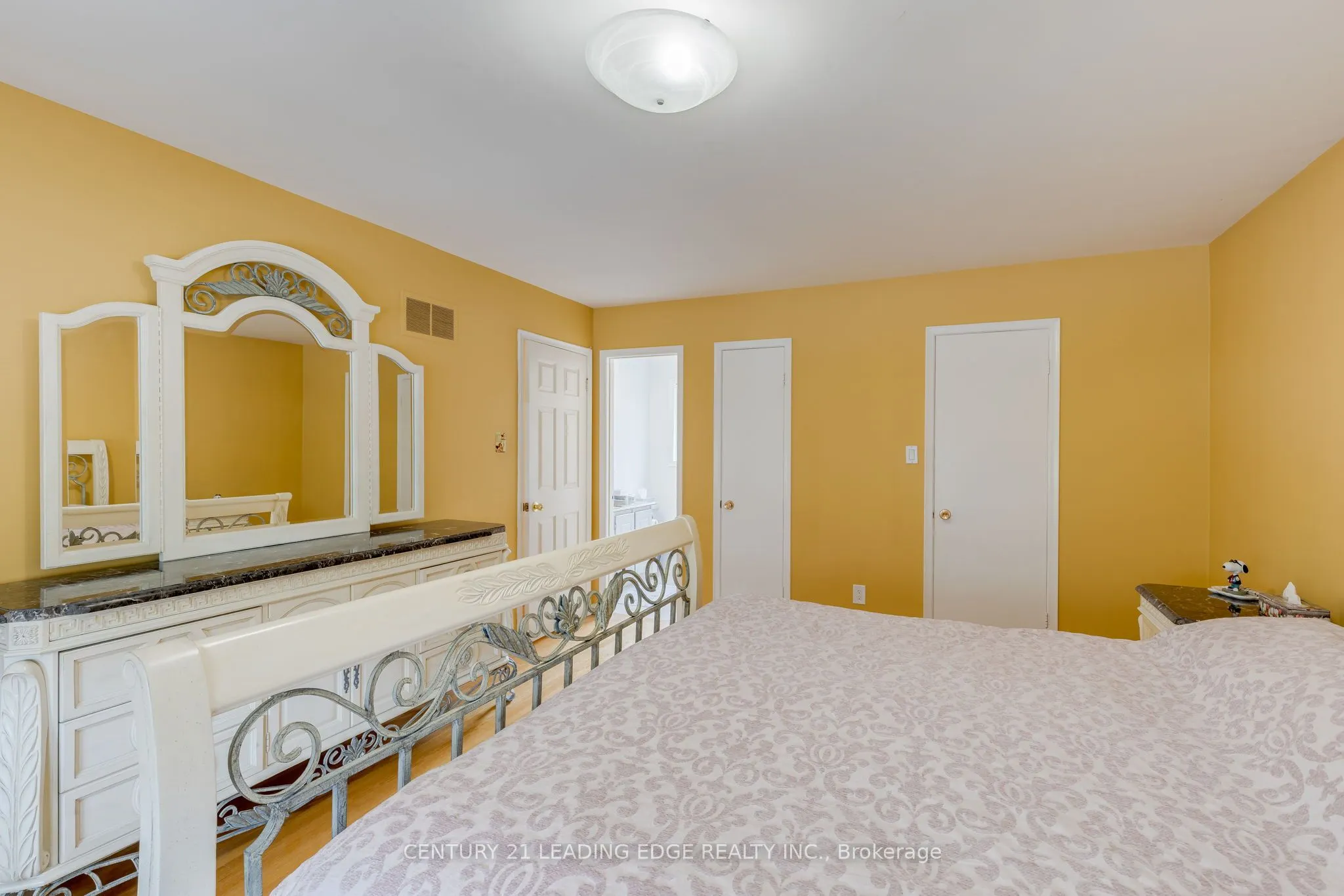 115 SIMONSTON Boulevard