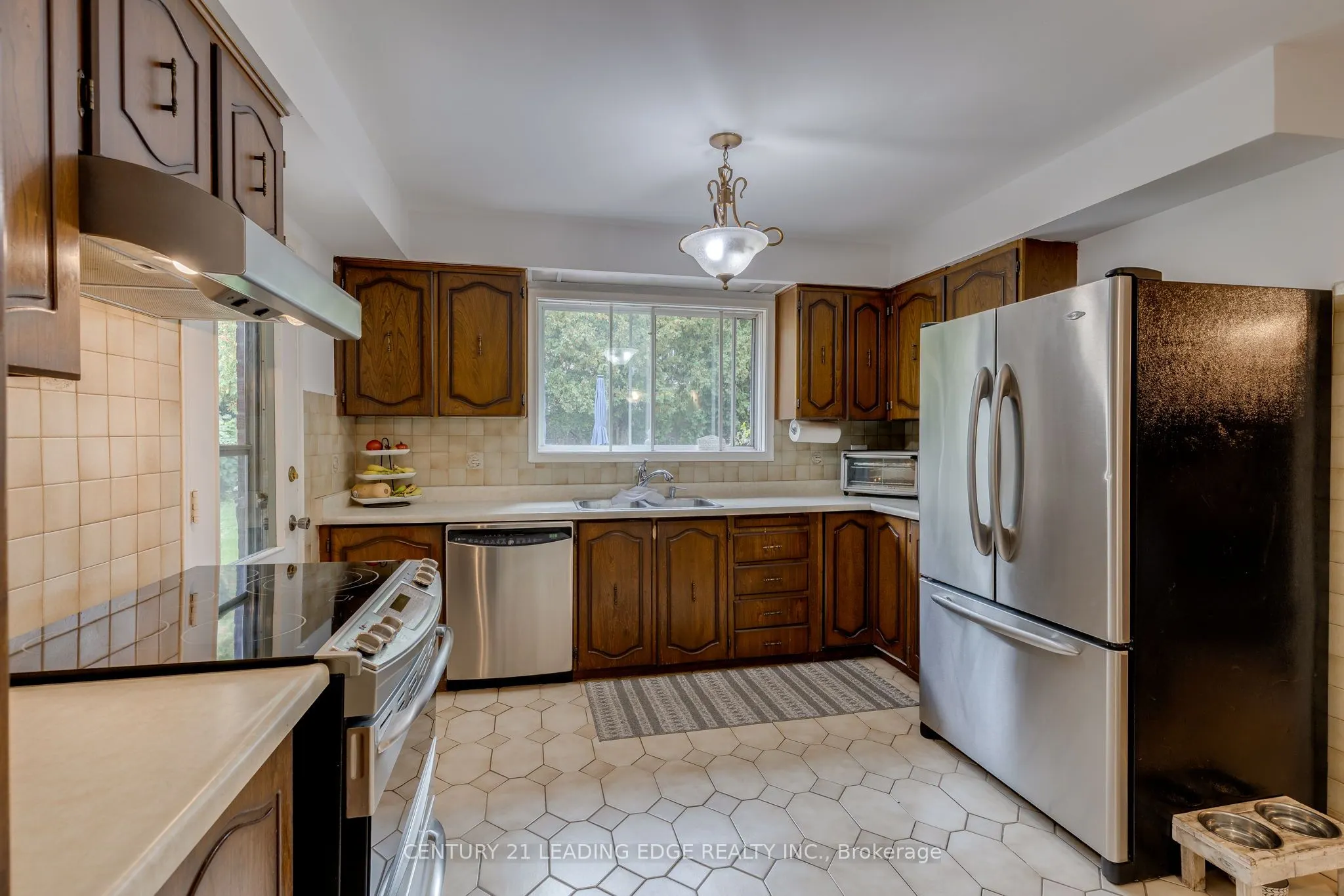 115 SIMONSTON Boulevard