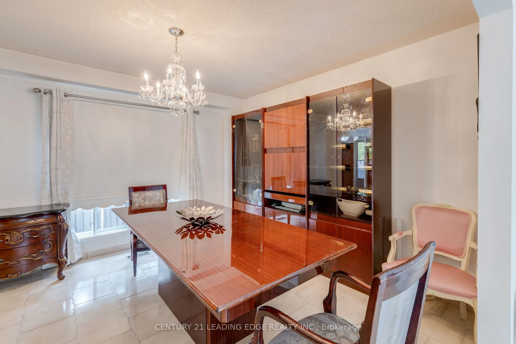 115 SIMONSTON Boulevard