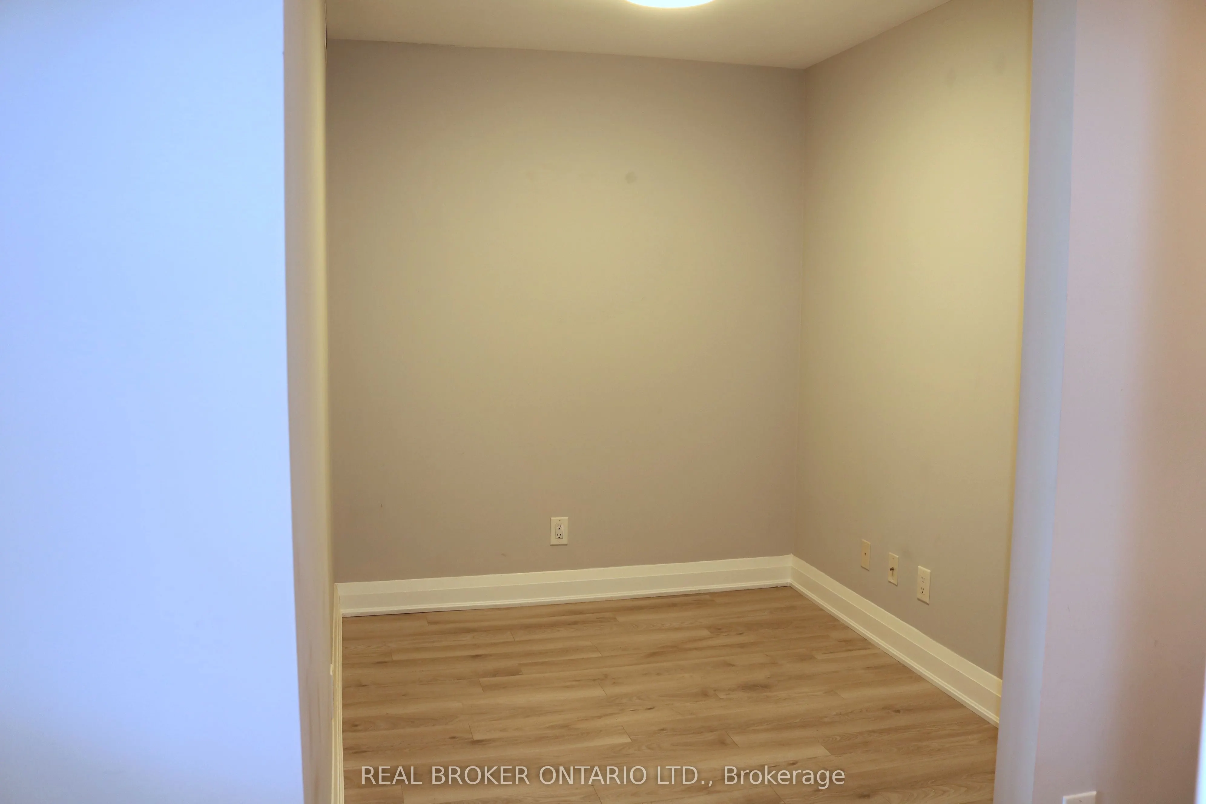 20 North Park Road, #1103