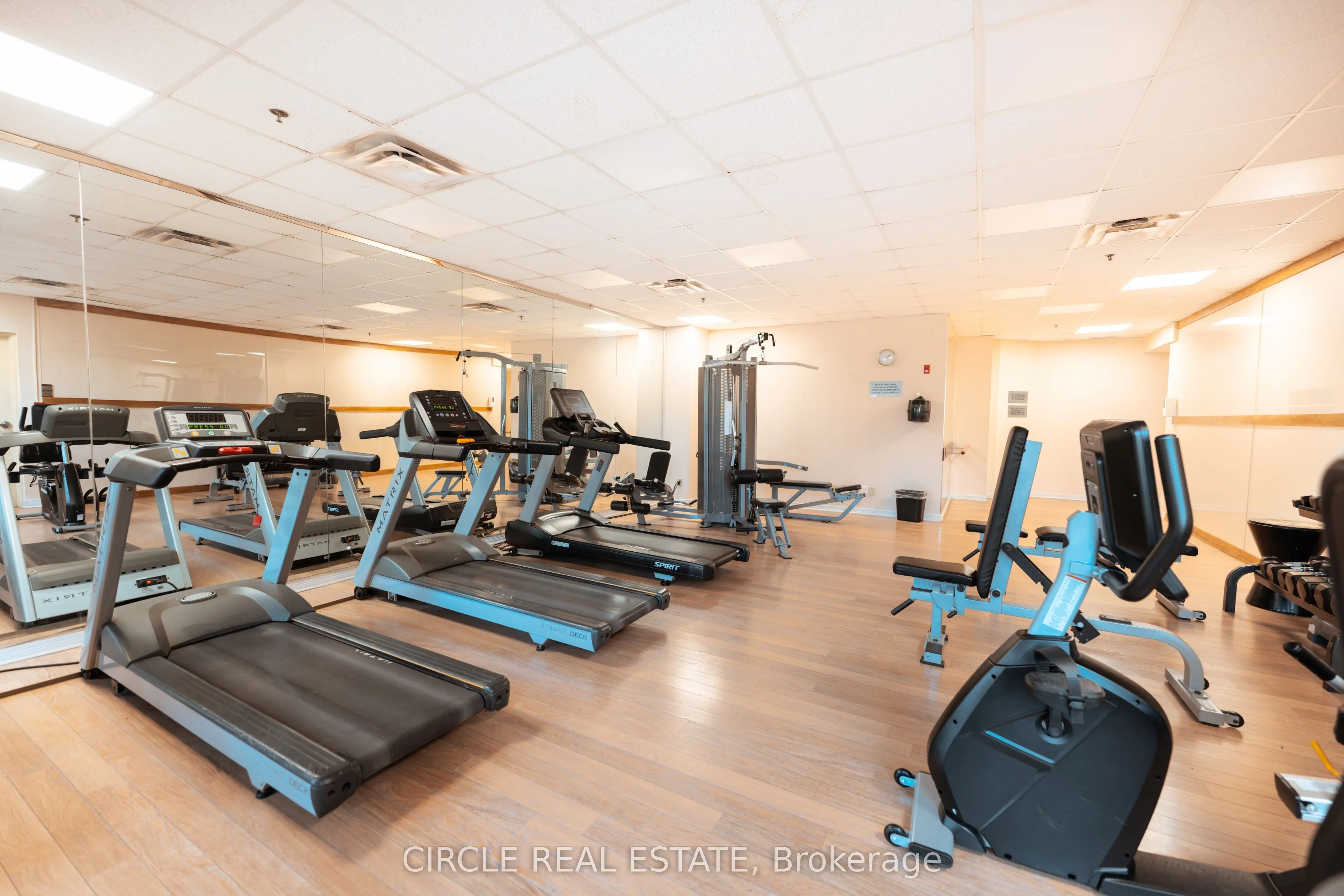 8 Maison Parc Court, #505