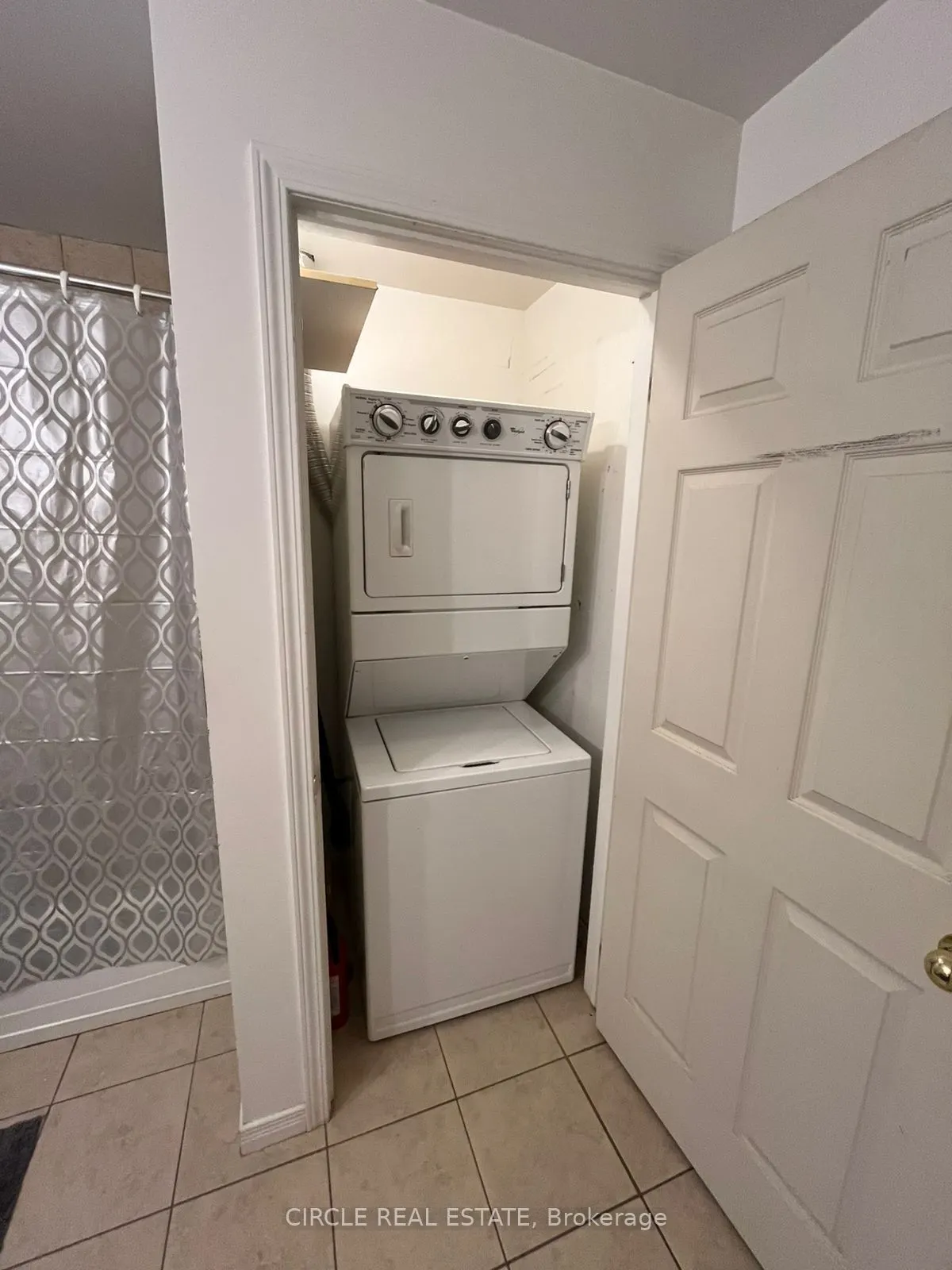 8 Maison Parc Court, #505