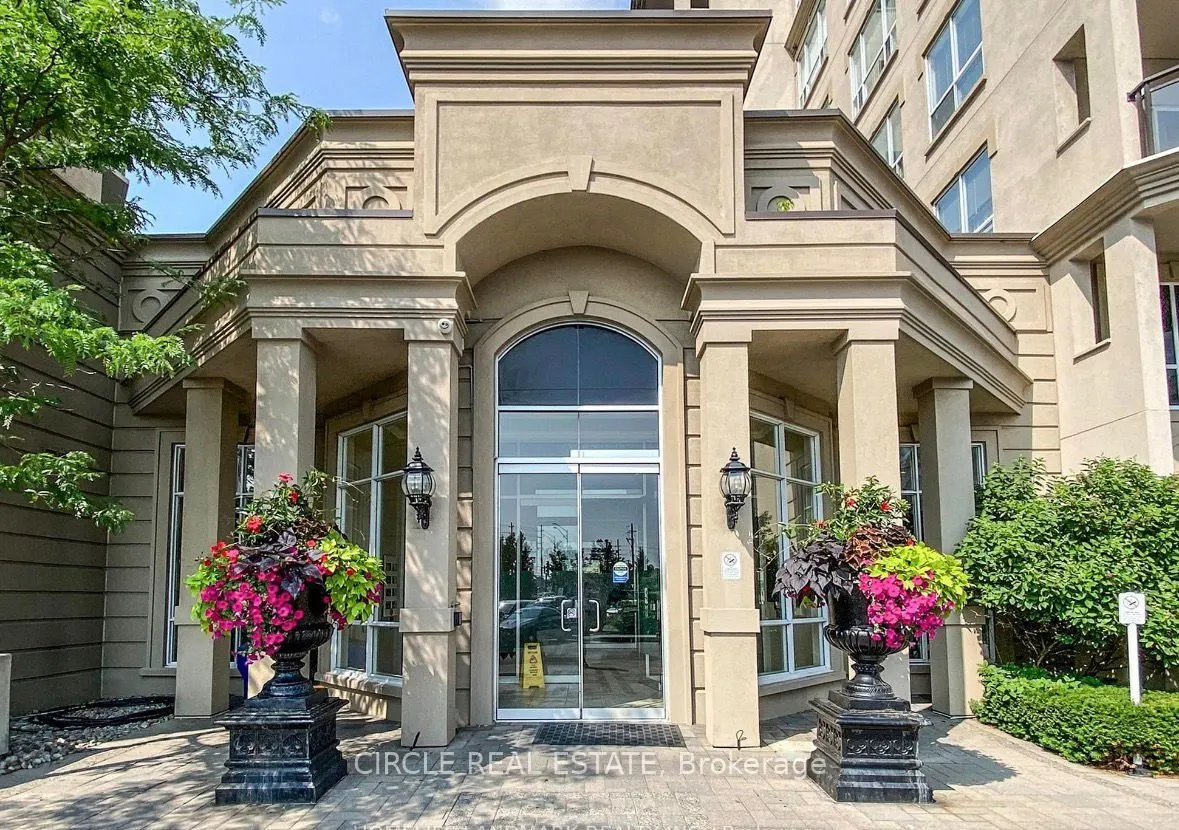 8 Maison Parc Court, #505