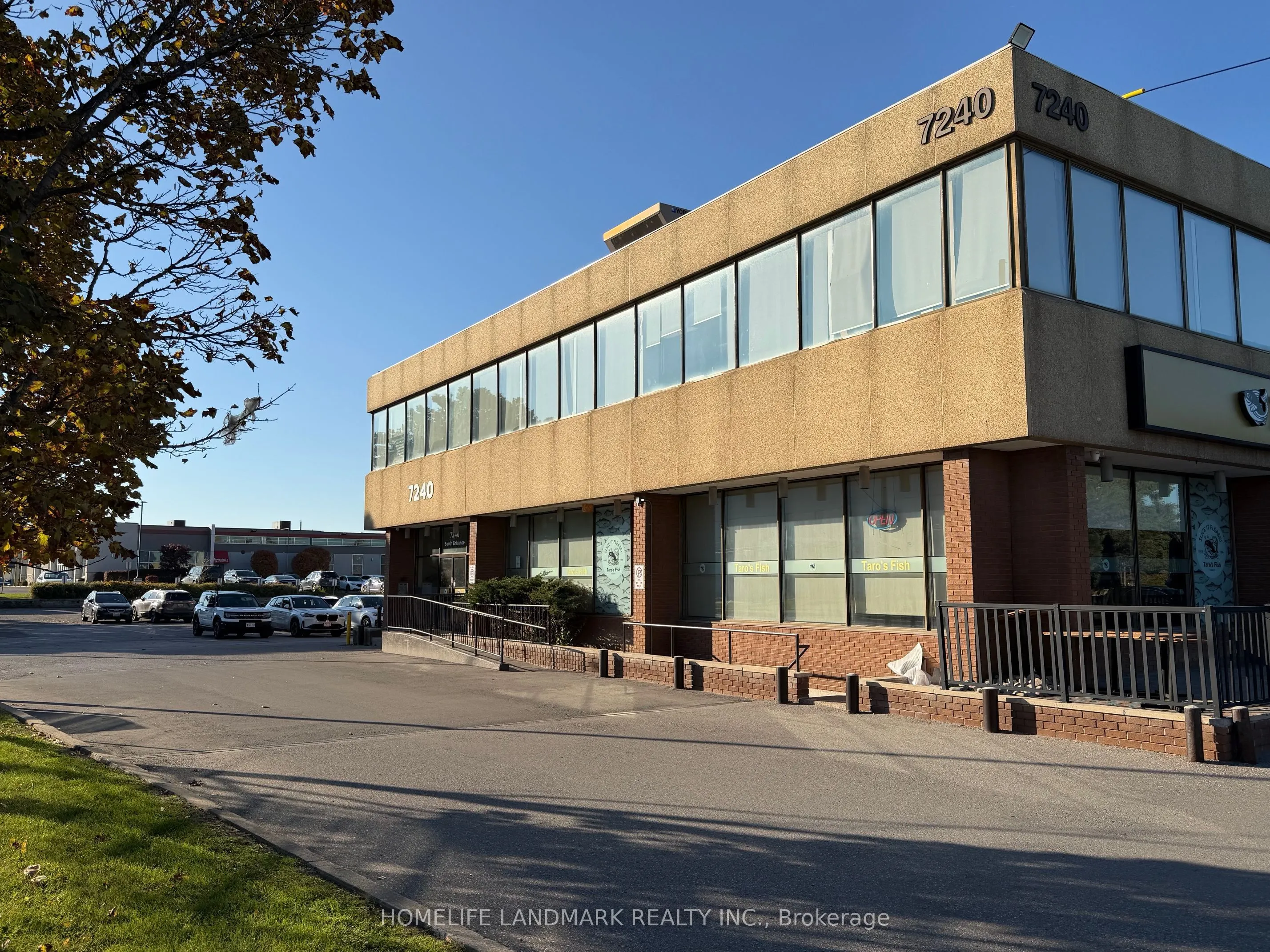 7240 Woodbine Avenue, #215A