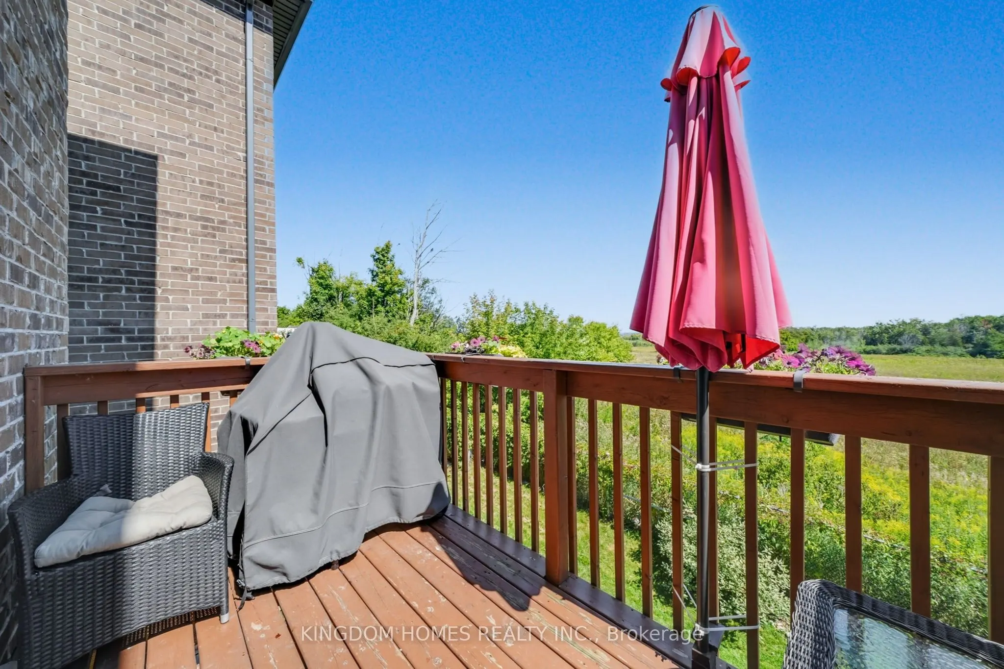 1152 Peelar Crescent