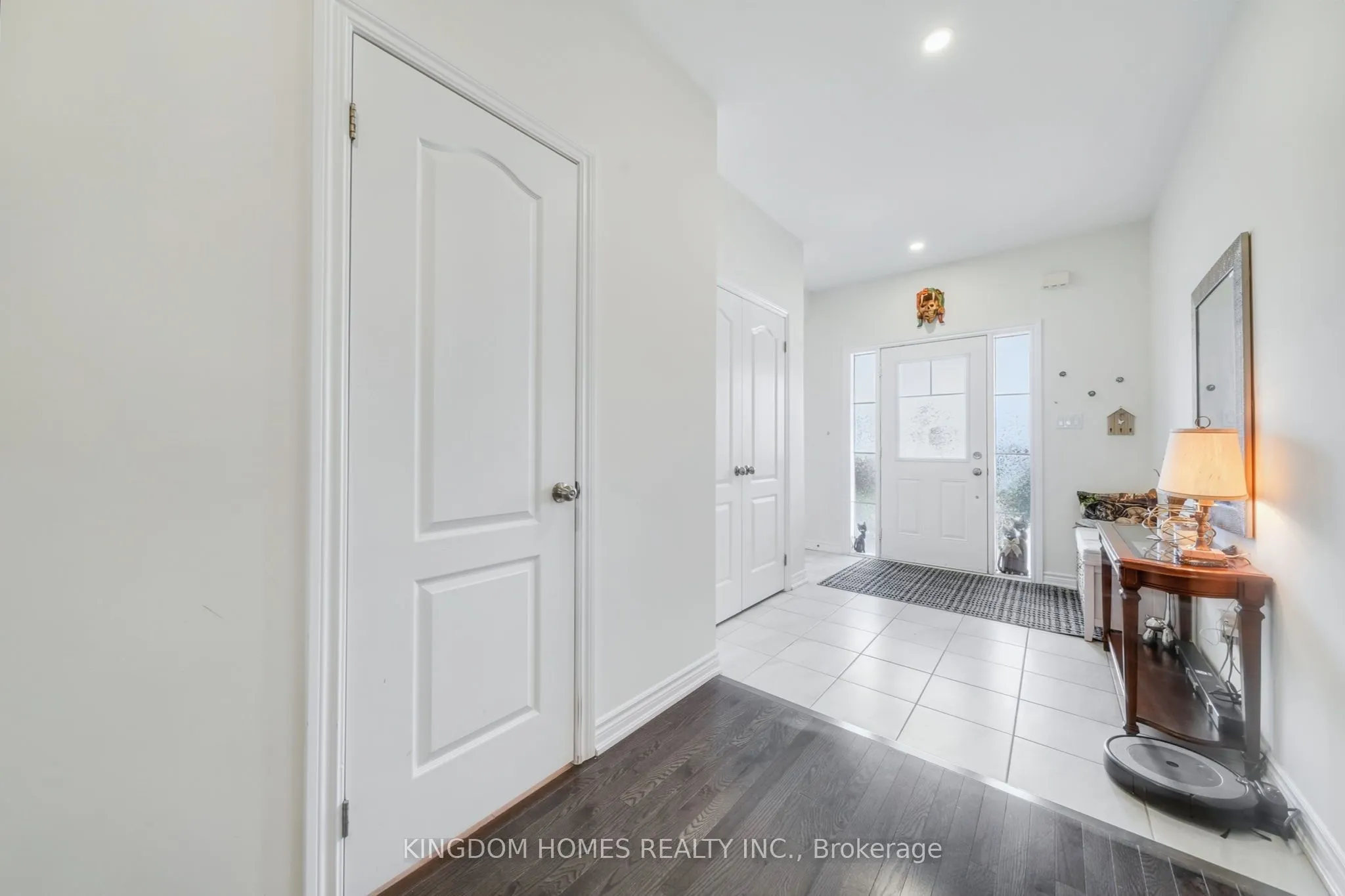 1152 Peelar Crescent