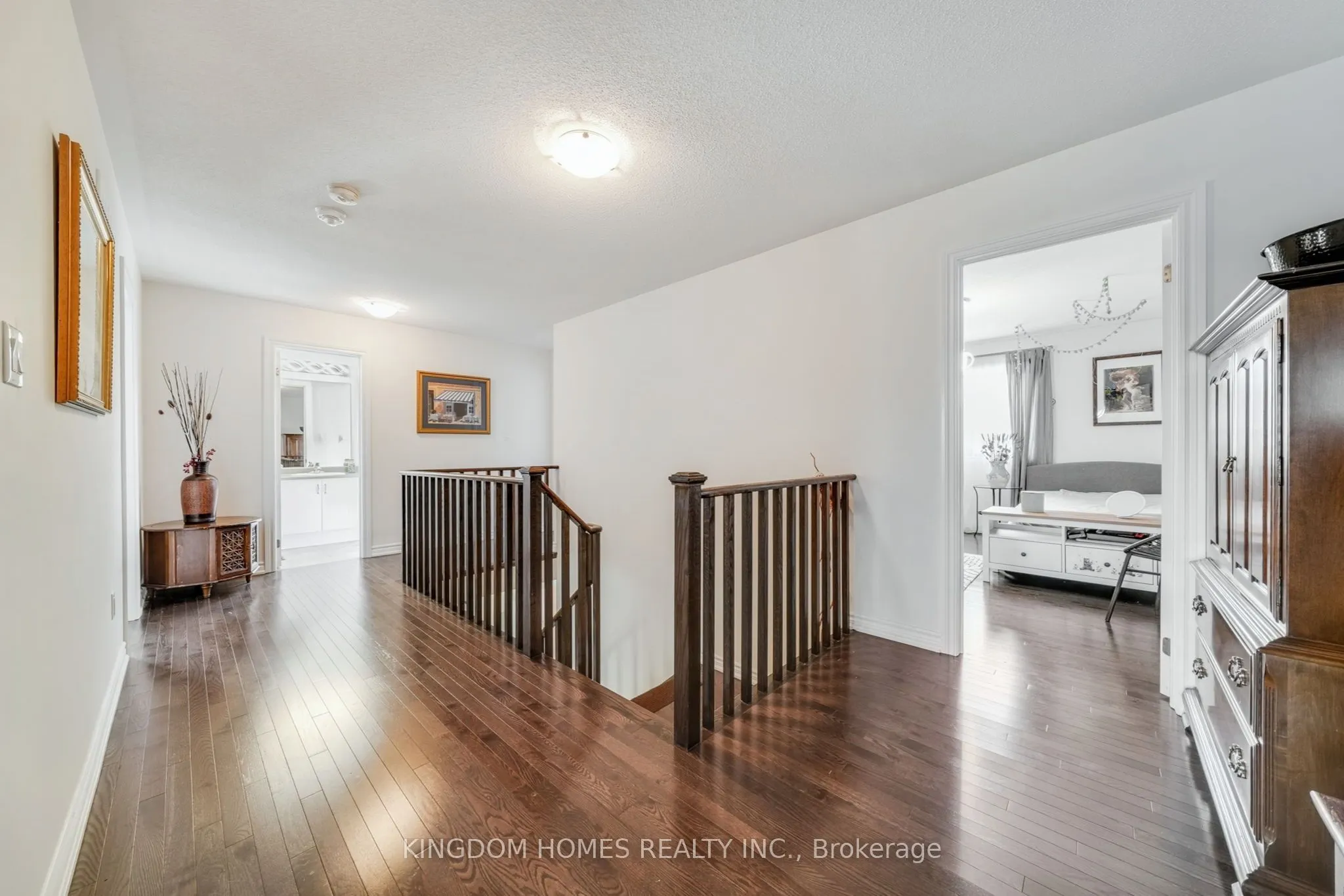 1152 Peelar Crescent