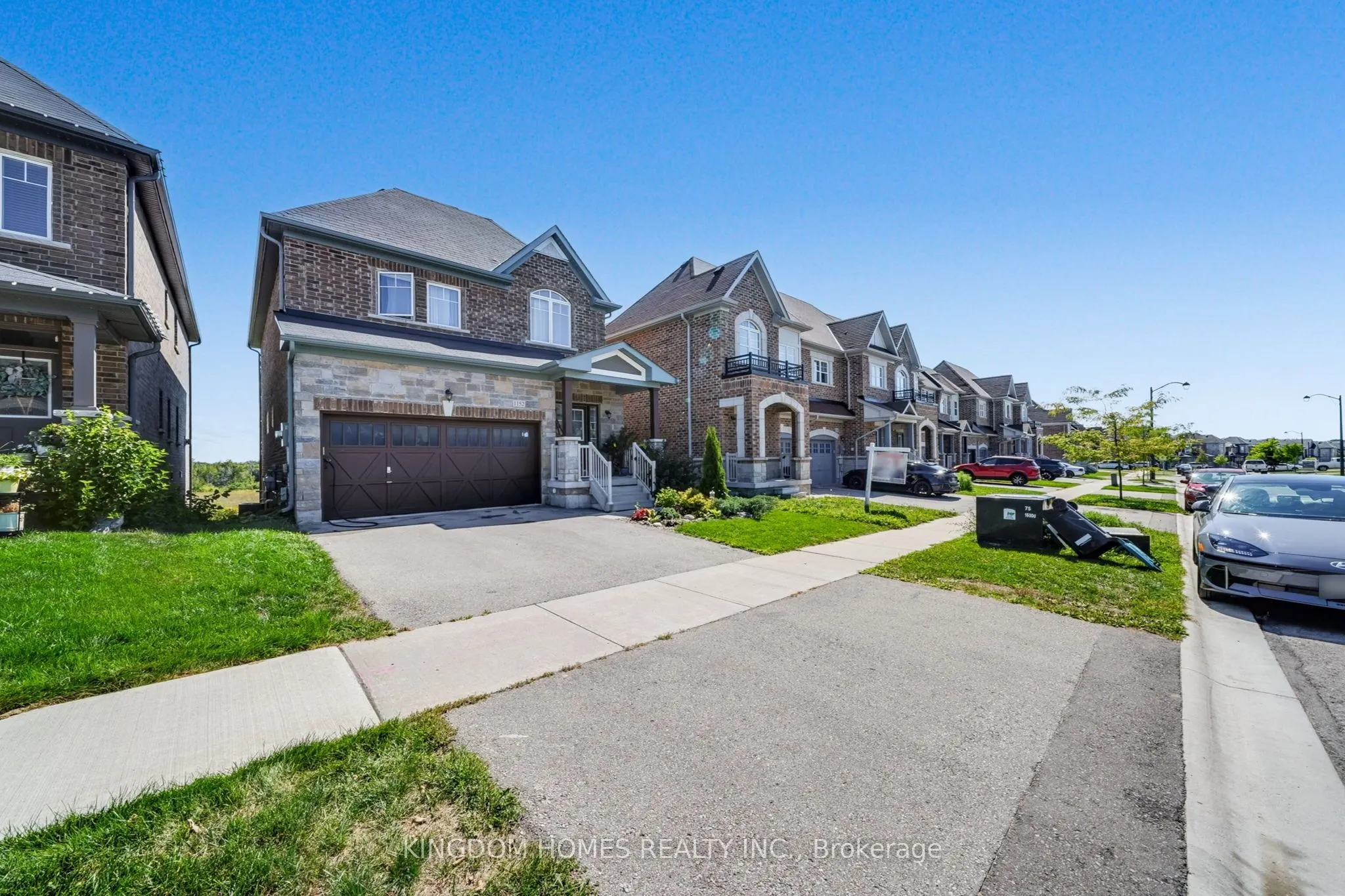 1152 Peelar Crescent