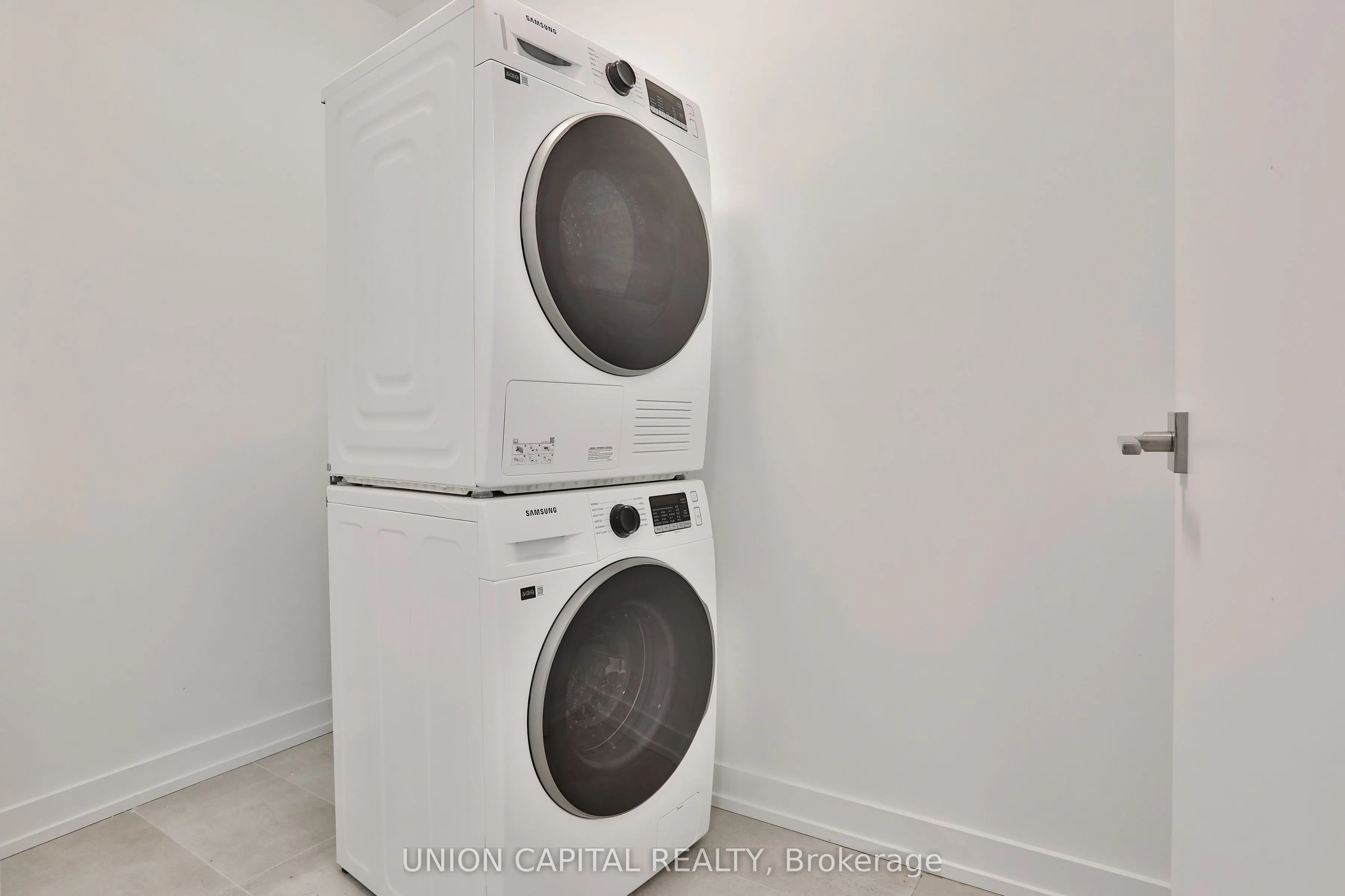 2 Red Squirrel Lane, #203