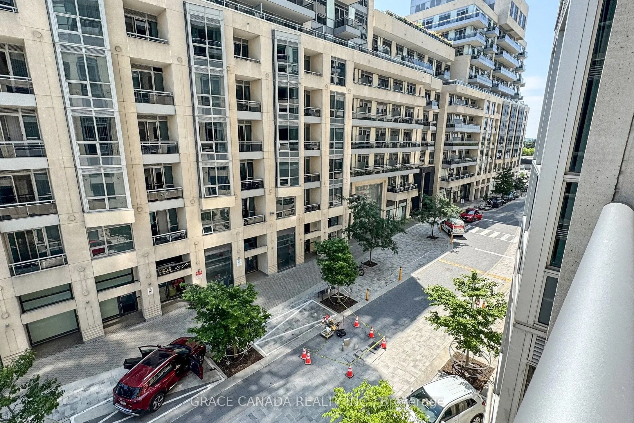 9205 Yonge Street, #409