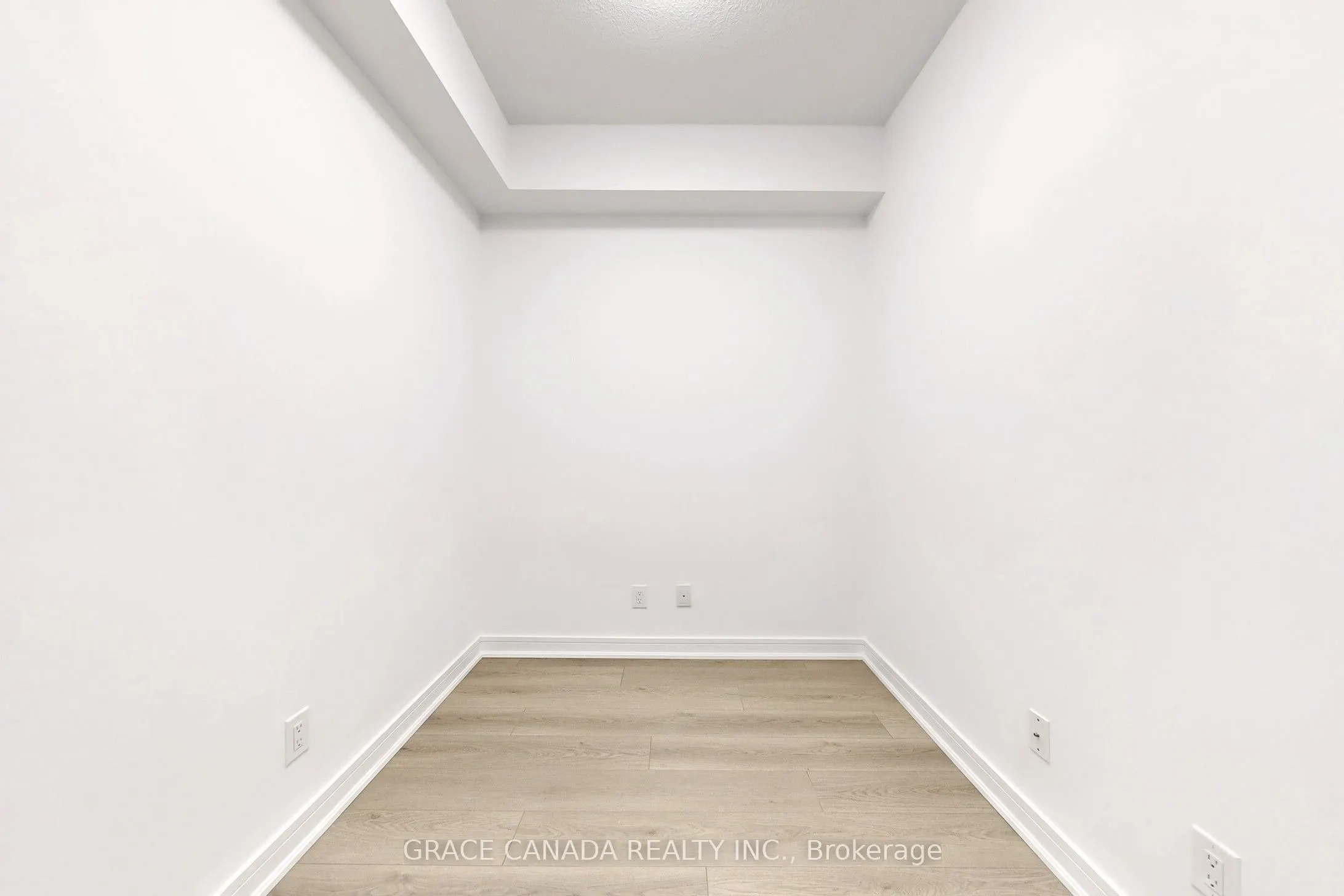 9205 Yonge Street, #409