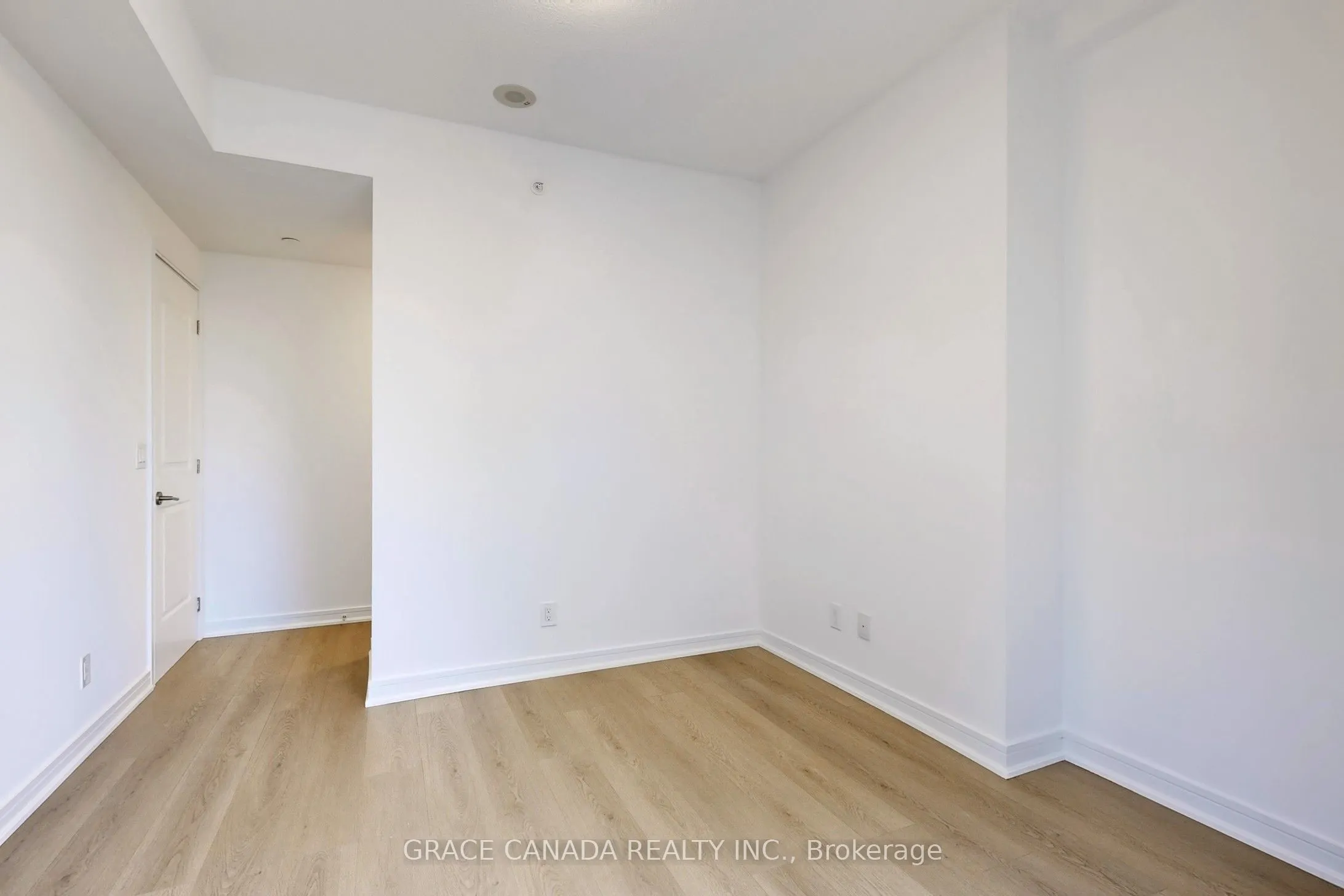 9205 Yonge Street, #409