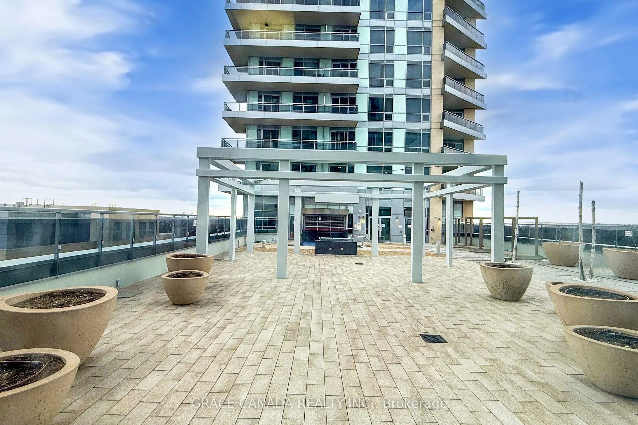 9205 Yonge Street, #409