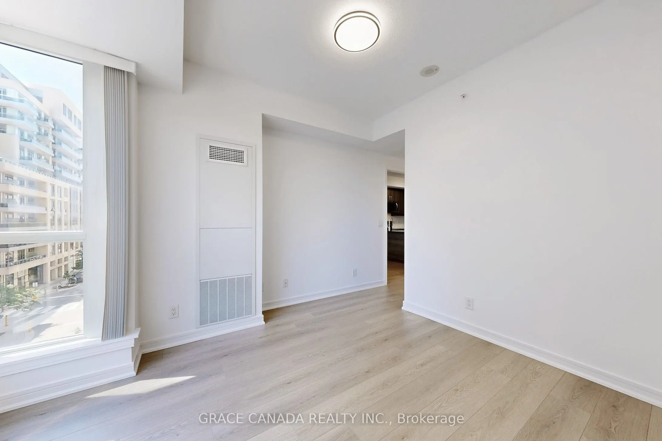 9205 Yonge Street, #409