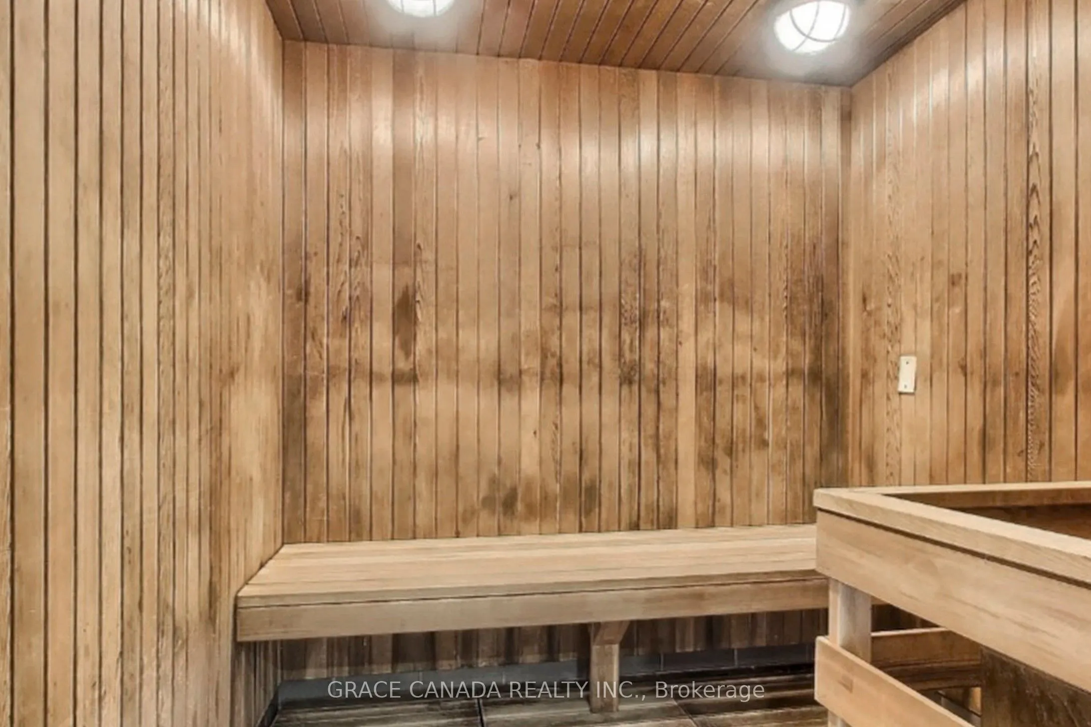 9205 Yonge Street, #409