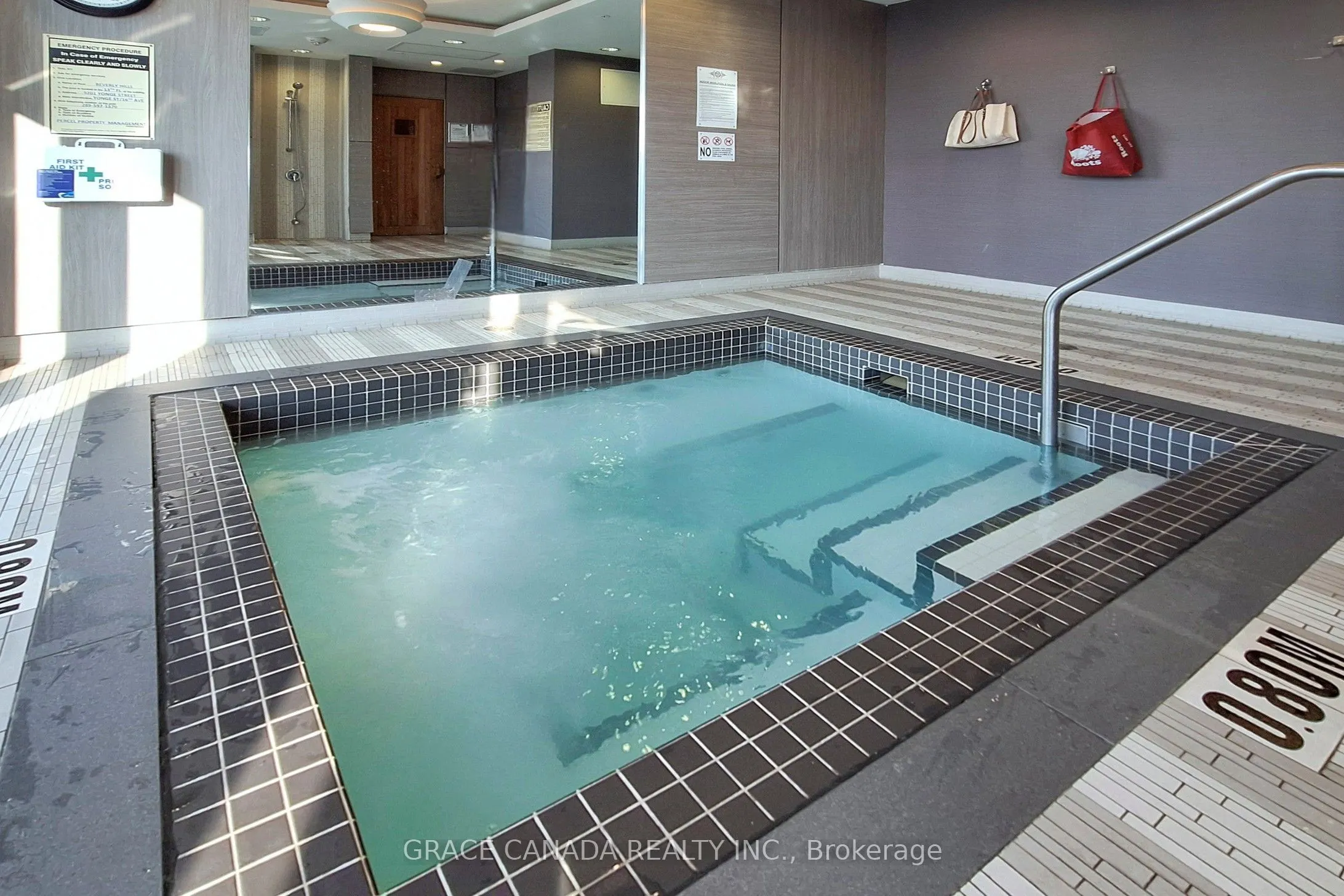 9205 Yonge Street, #409