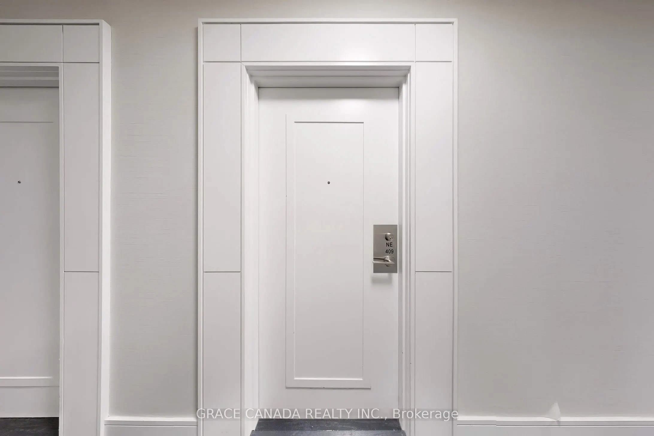 9205 Yonge Street, #409