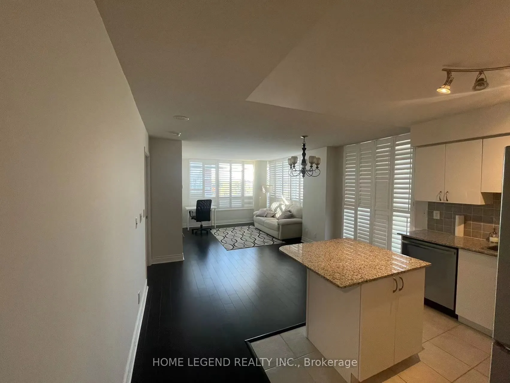 55 South Town Centre Boulevard, #511