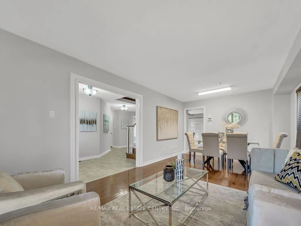 45 Stonemount Crescent