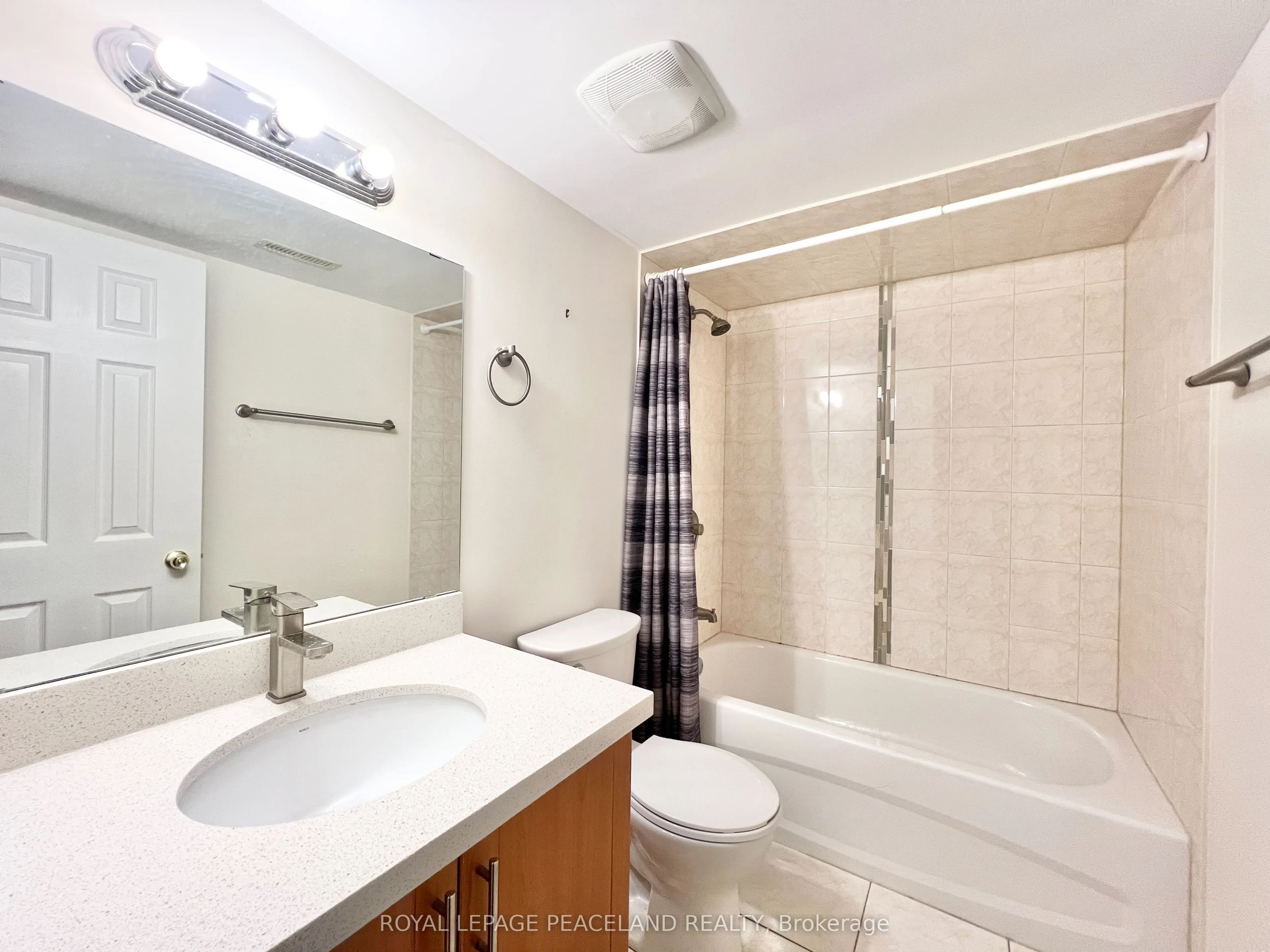 73 Castleglen Boulevard