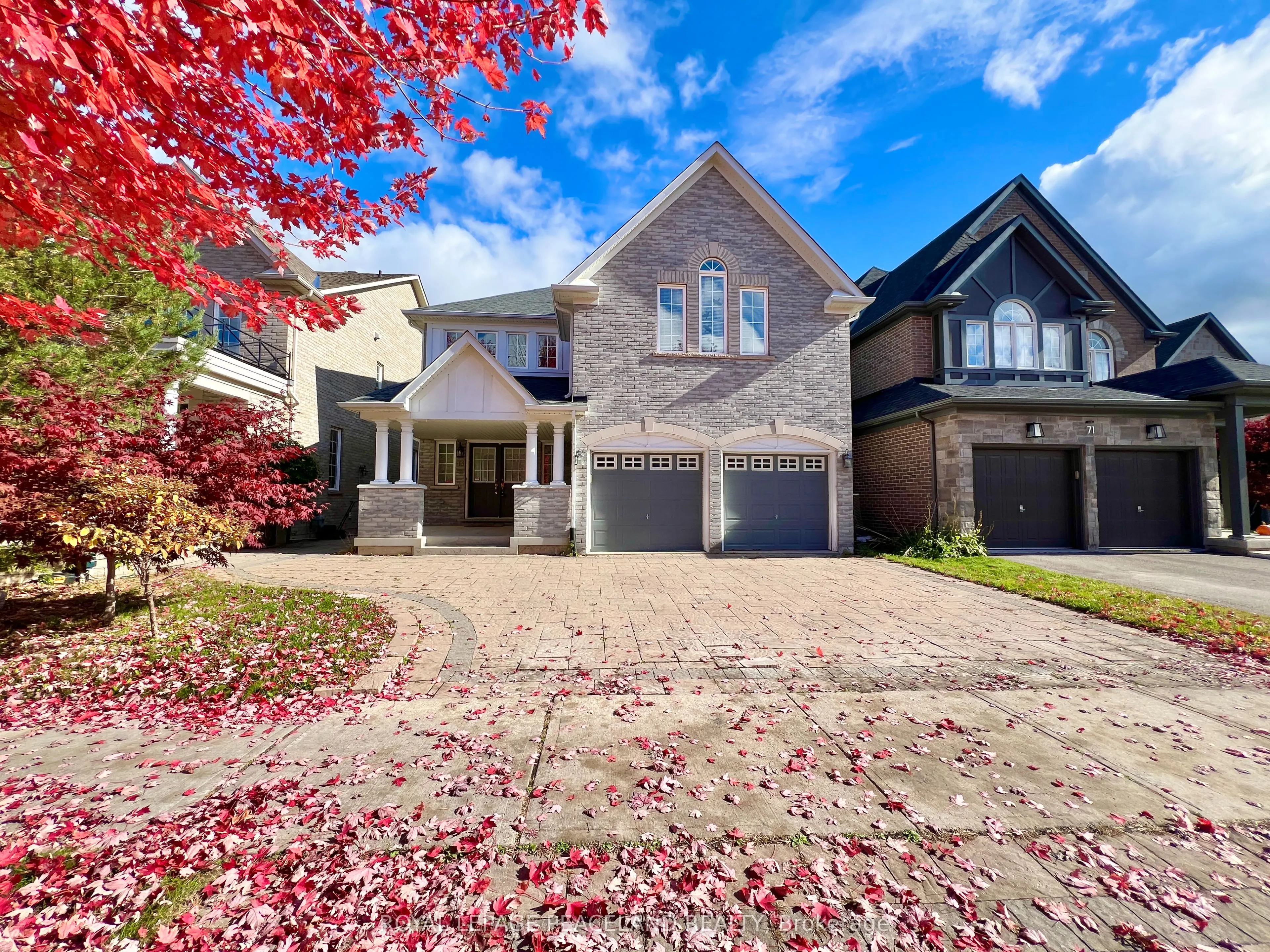 73 Castleglen Boulevard